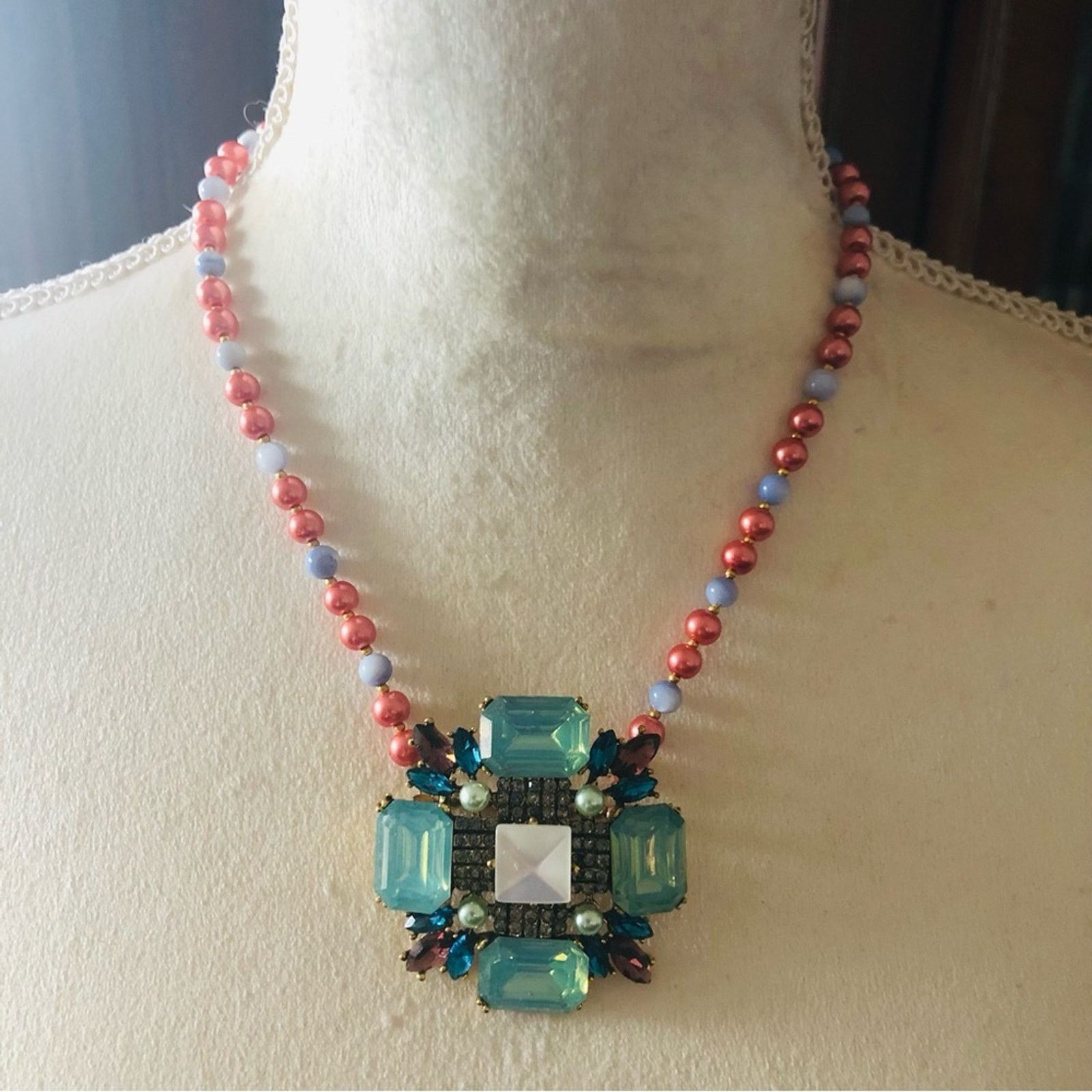 Handmade Handcrafted repurpose glass stone Pearl necklace Size ONE SIZE - 2 Thumbnail