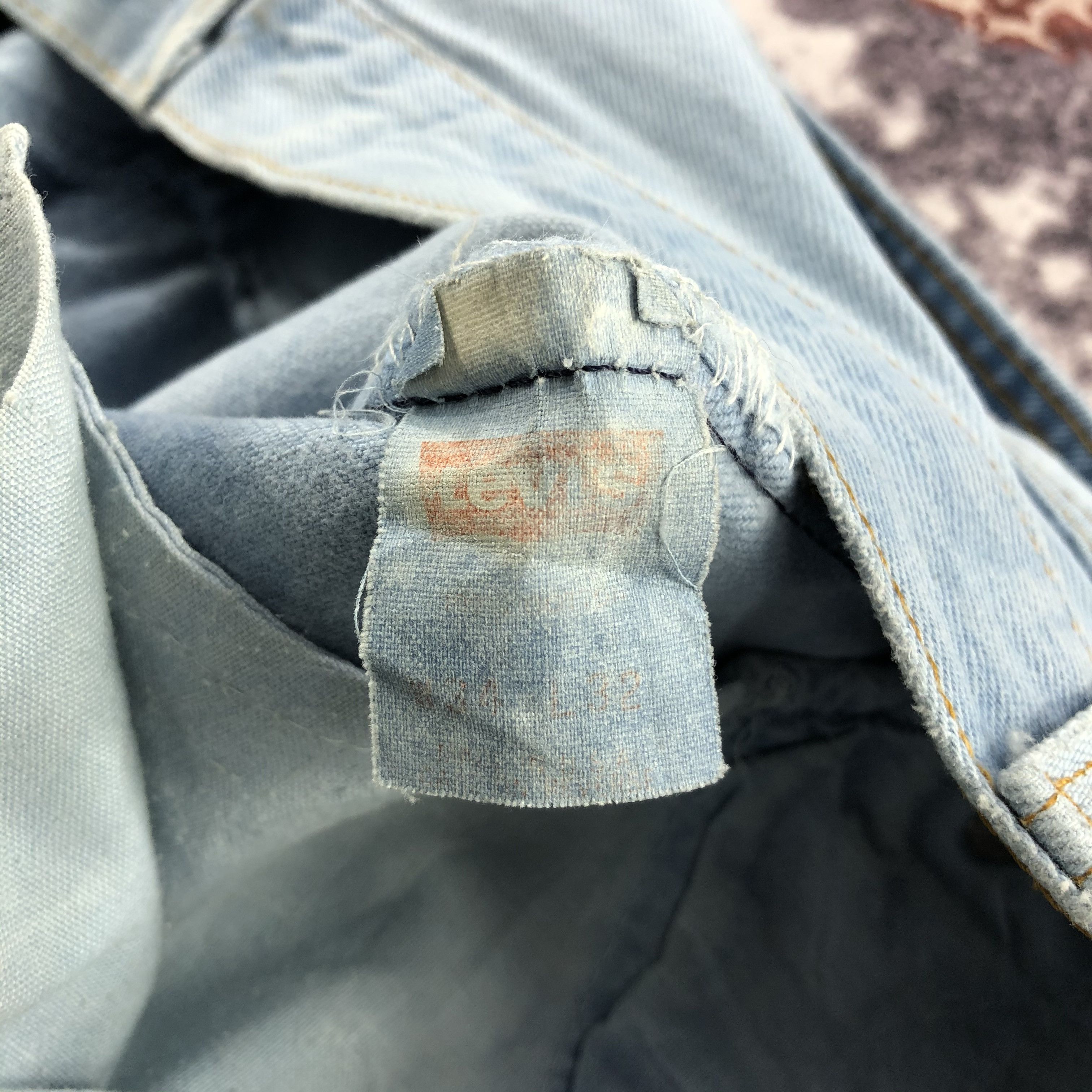 Levi's Vintage Light Wash Levis 501 Jeans-JM2189 Size US 32 / EU 48 - 13 Thumbnail