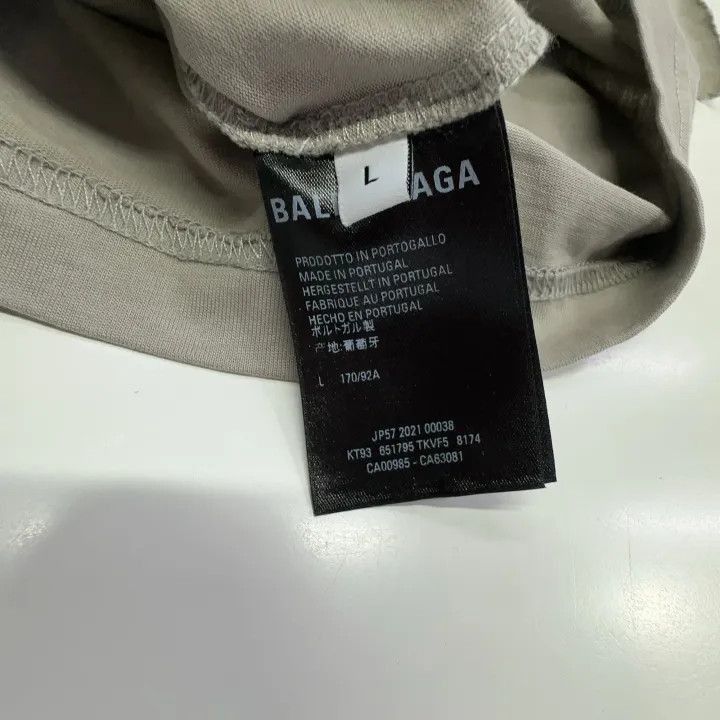 Balenciaga Balenciaga Distressed Logo Short Sleeve T-Shirt 0079-2507 Size US L / EU 52-54 / 3 - 7 Thumbnail
