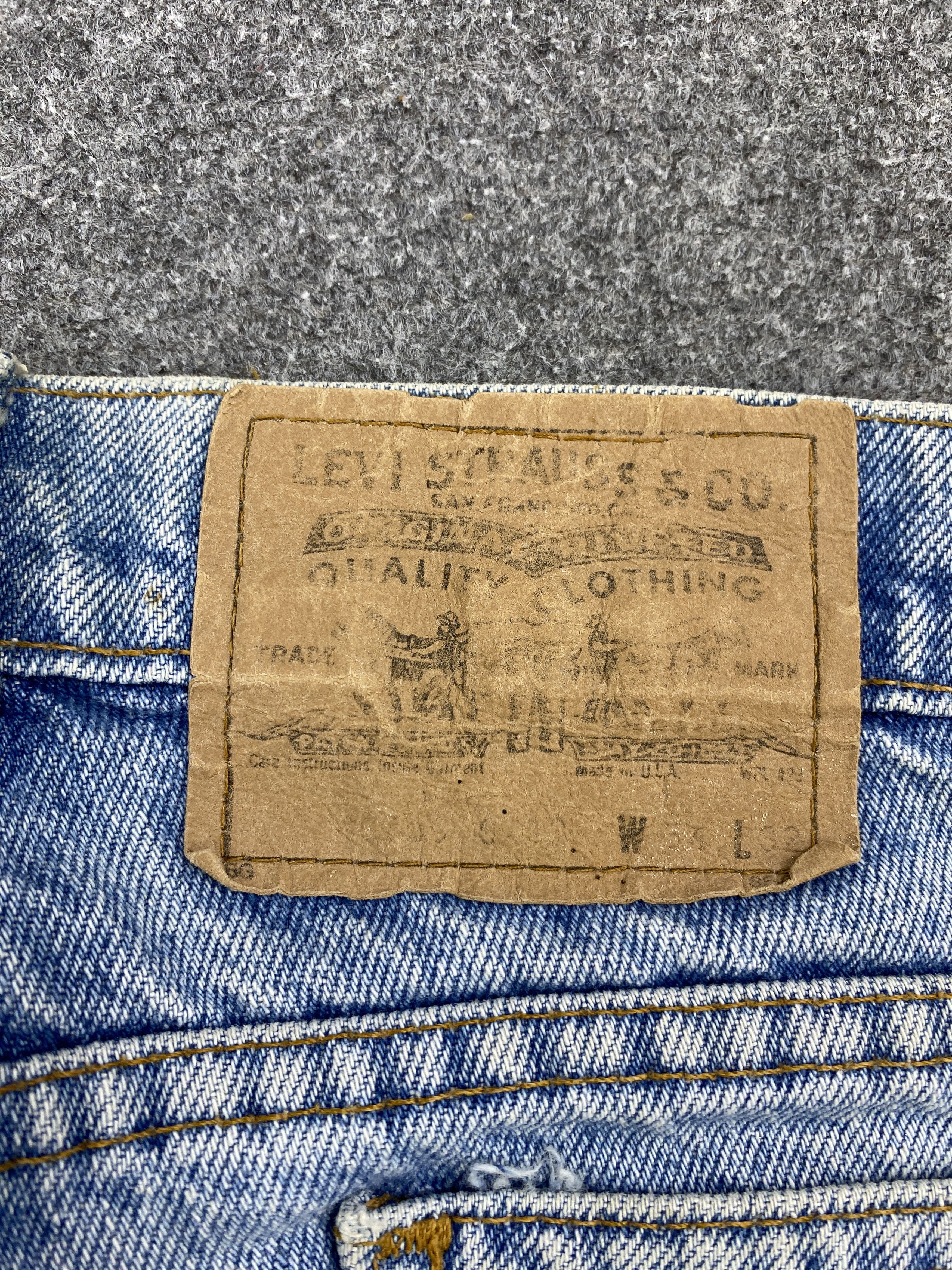 Levi's × Vintage Light Washed Vintage 90s Levi's 550 Orange Tabs Jeans Size US 33 - 5 Thumbnail
