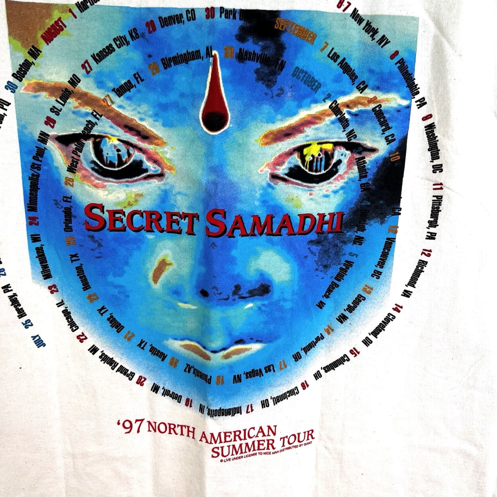 Vintage VTG 1997 Live Secret Samadhi Tour Giant T-Shirt Mens XL Ivory Cream 90s Band Graphic Print Gallant Logo - Men Mens Size US XL / EU 56 / 4 - 6 Thumbnail