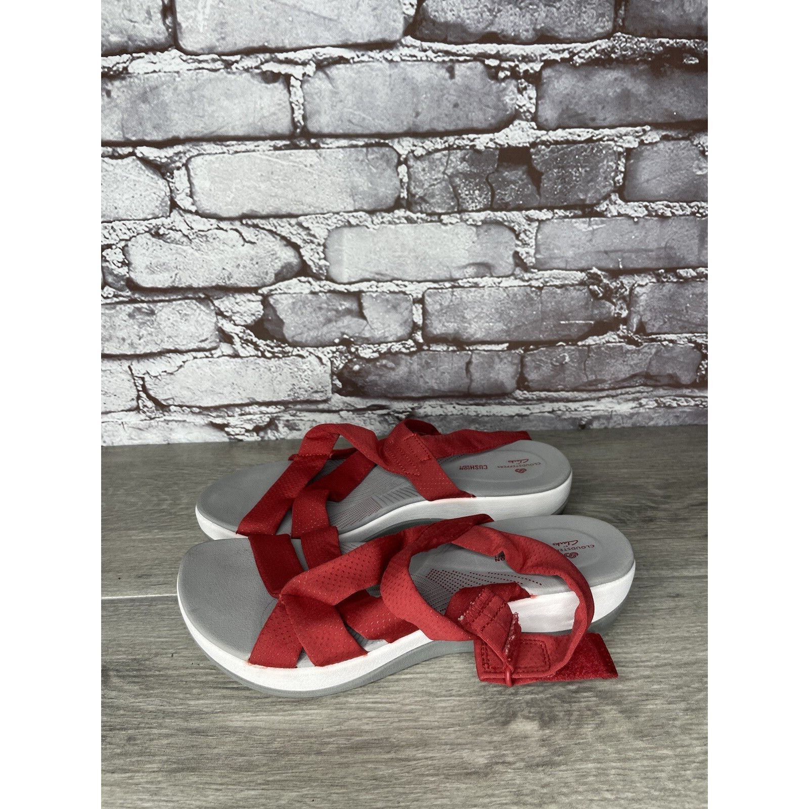 Clarks Clarks Cloud Steppers Red Fabric Strappy Wedge Comfort Sanda Size US 8 / IT 38 - 18 Thumbnail