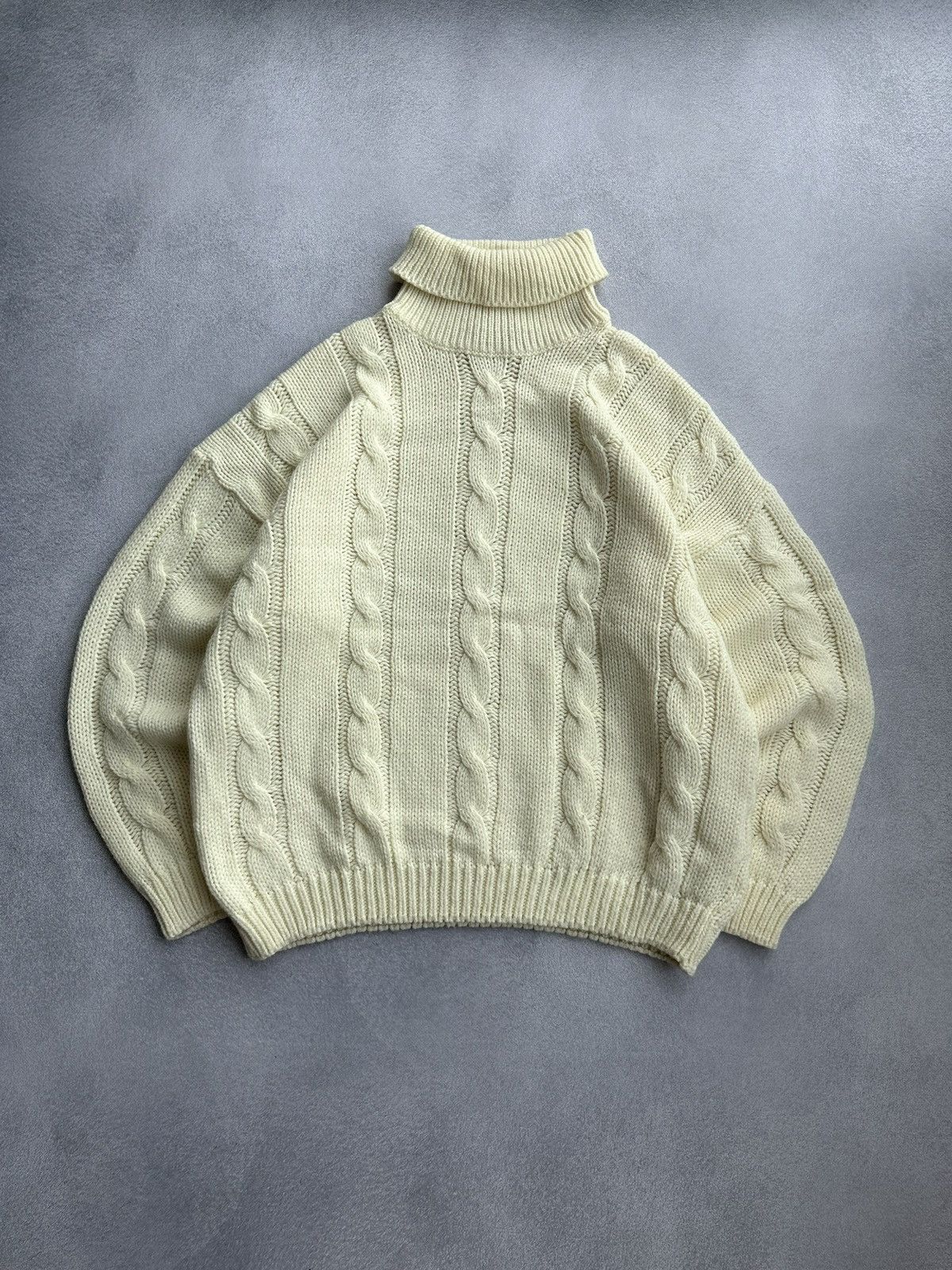 Japanese Brand × Vintage Squash Cable Knit Wool Beige Turtleneck Sweater Size US L / EU 52-54 / 3 - 3 Thumbnail