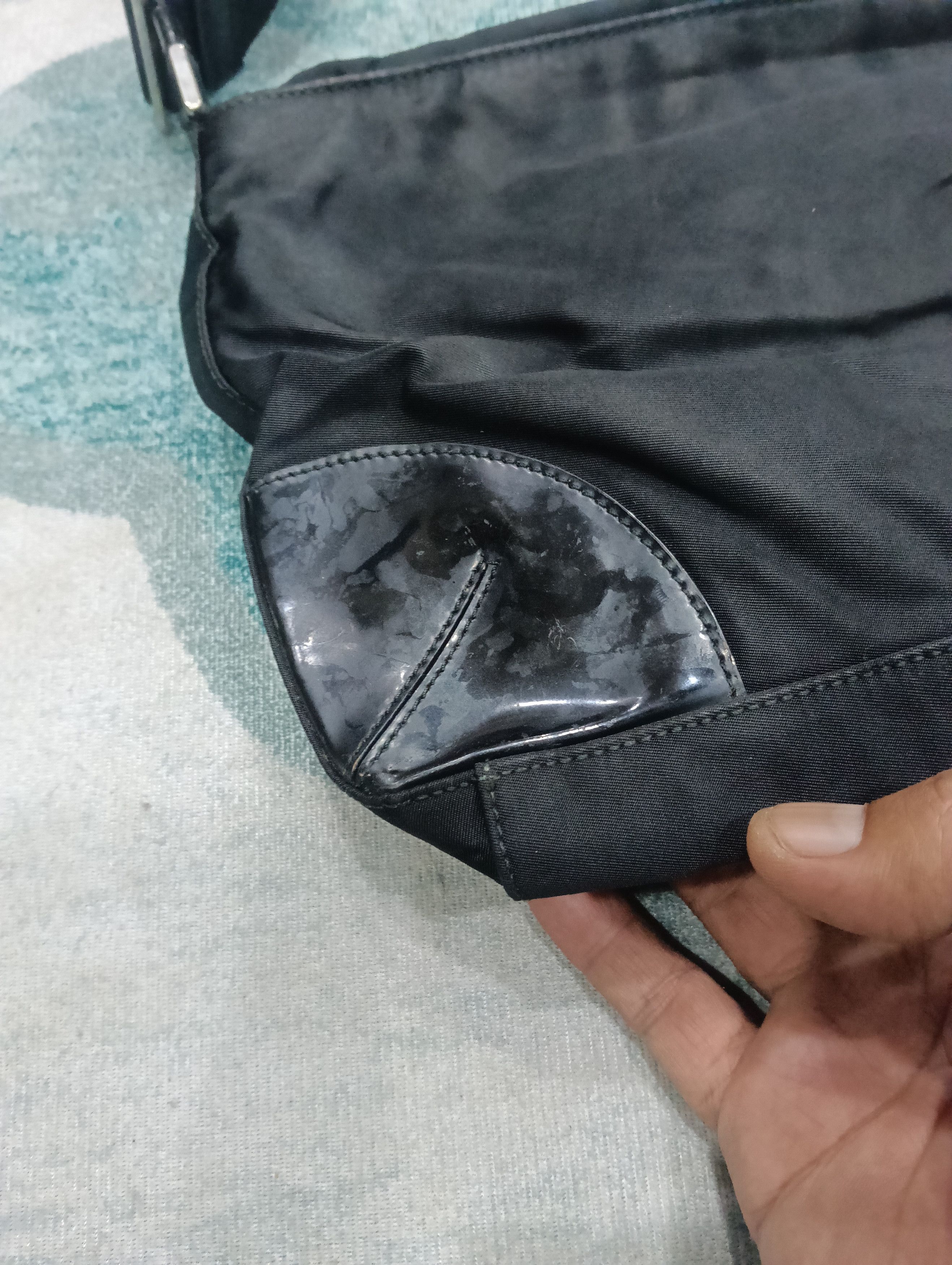Prada × Vintage Prada Slingbag Size ONE SIZE - 12 Thumbnail