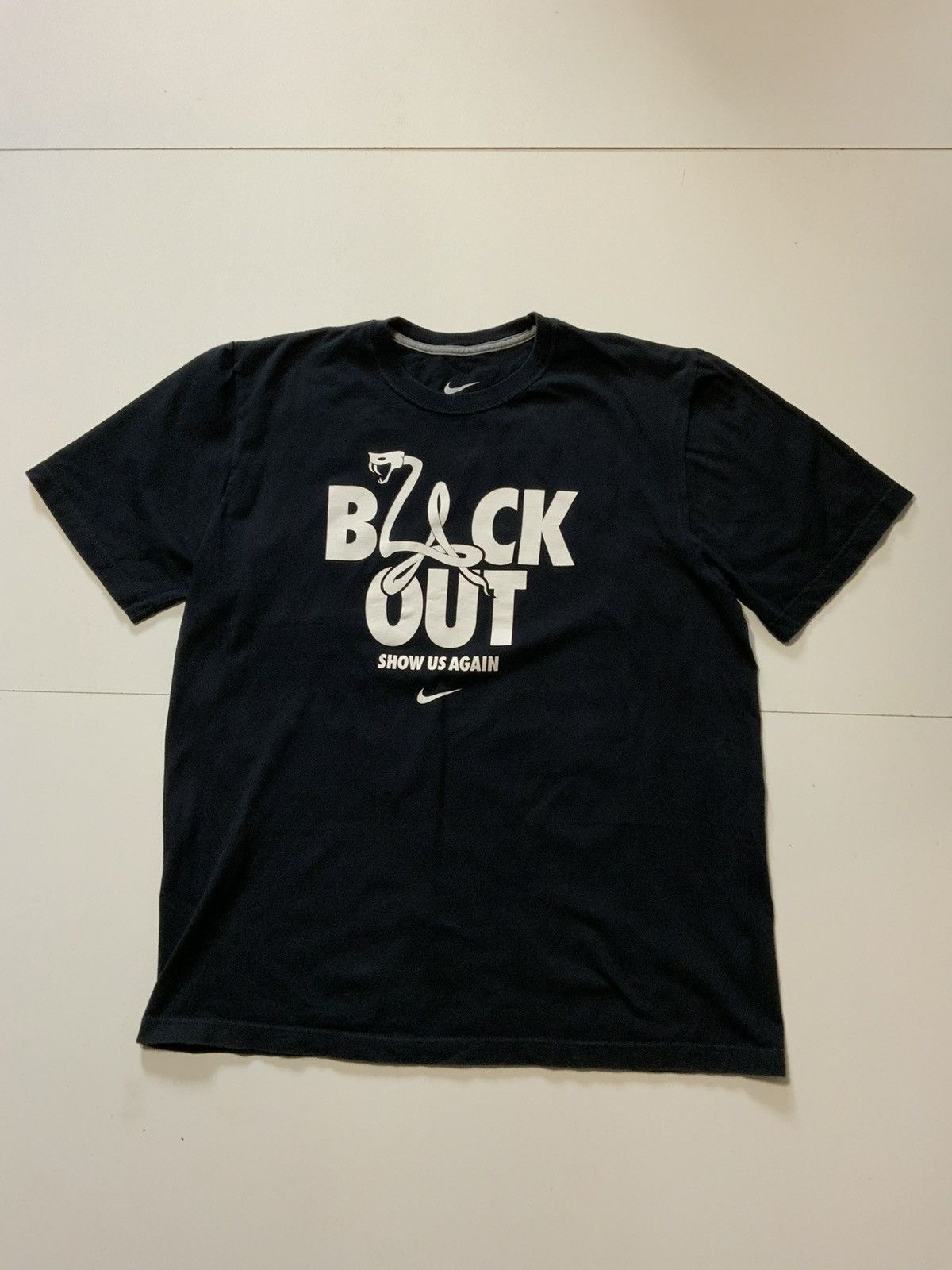 Nike Nike Black Mamba Black Out Show Us Again Kobe Bryant T-Shirt Size US XL / EU 56 / 4 - 2 Thumbnail