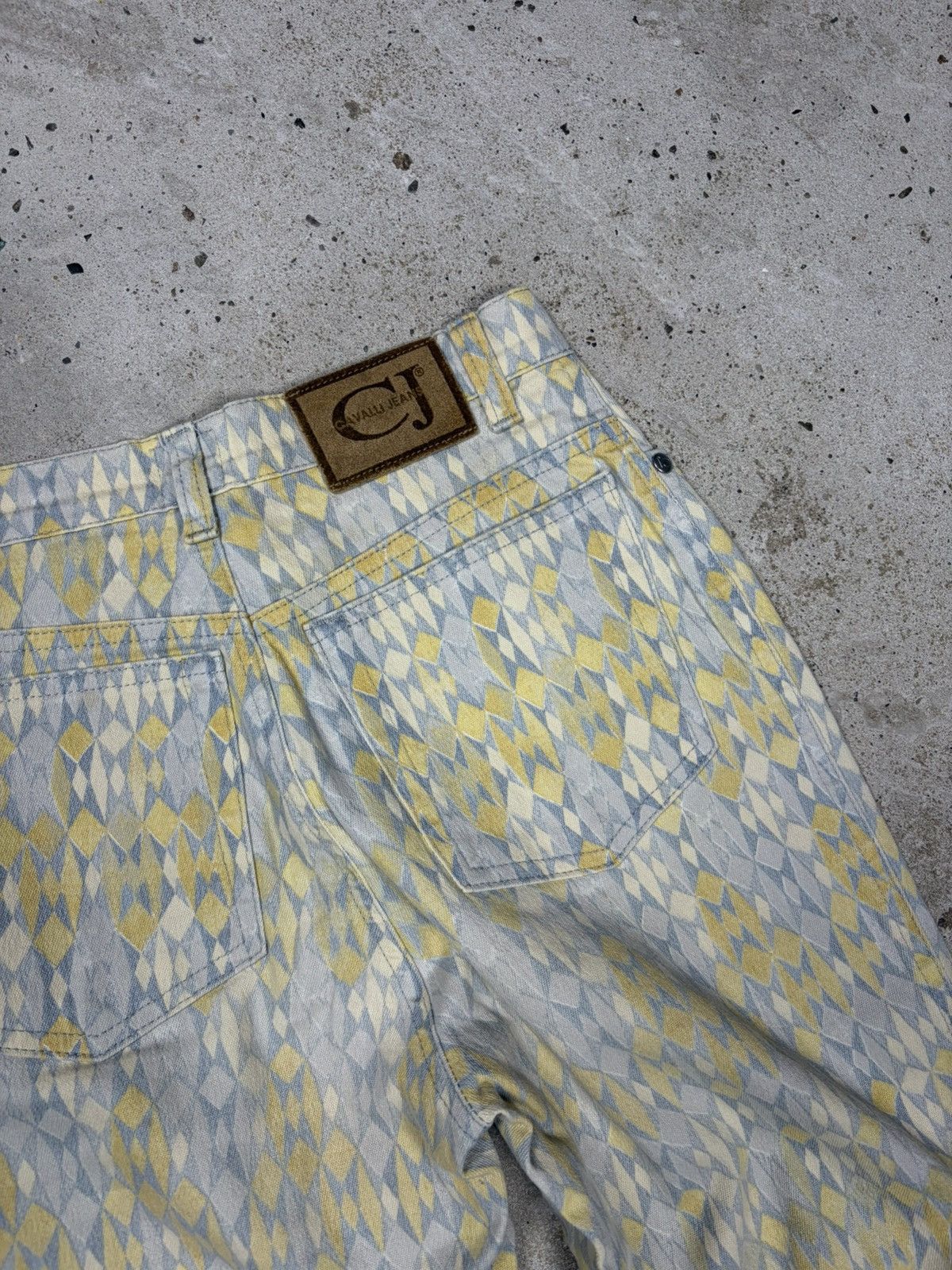 Roberto Cavalli Vintage 1990s Roberto Cavalli Jeans Geometric Abstract Size 24" / US 00 / IT 34 - 17 Thumbnail