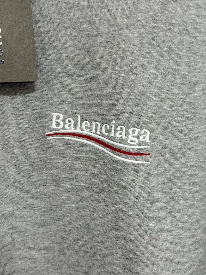 Balenciaga Balenciaga Gray Embroidered Cola T-shirt. Size US M / EU 48-50 / 2 - 3 Thumbnail