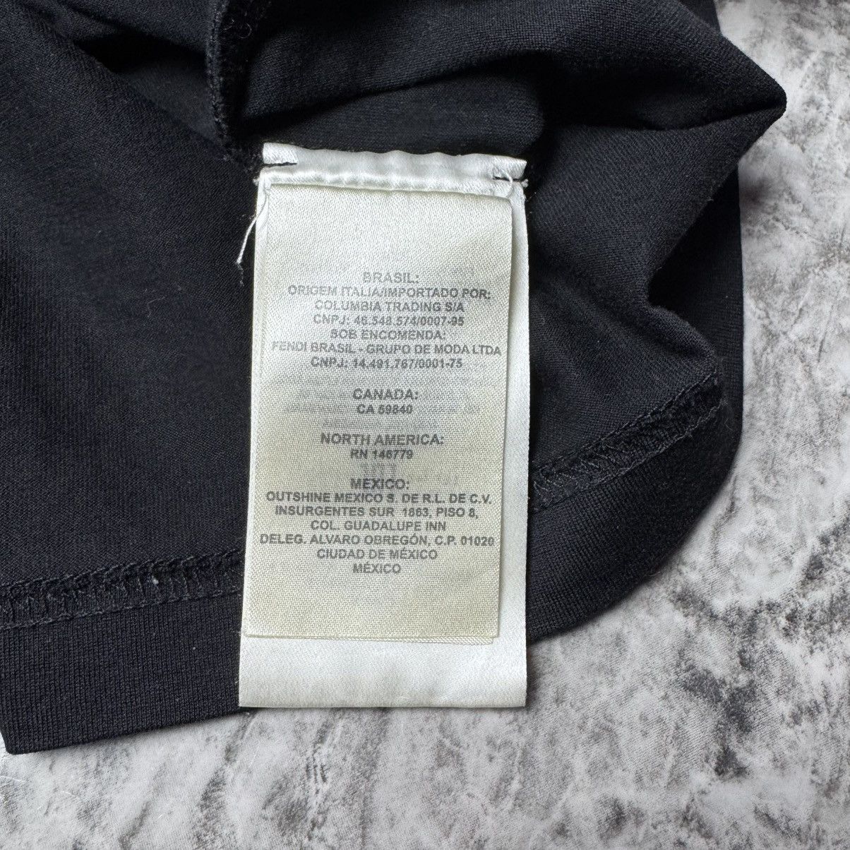 Fendi × Vintage Men’s Fendi F Logo printing t-shirt authentic Size US L / EU 52-54 / 3 - 12 Thumbnail