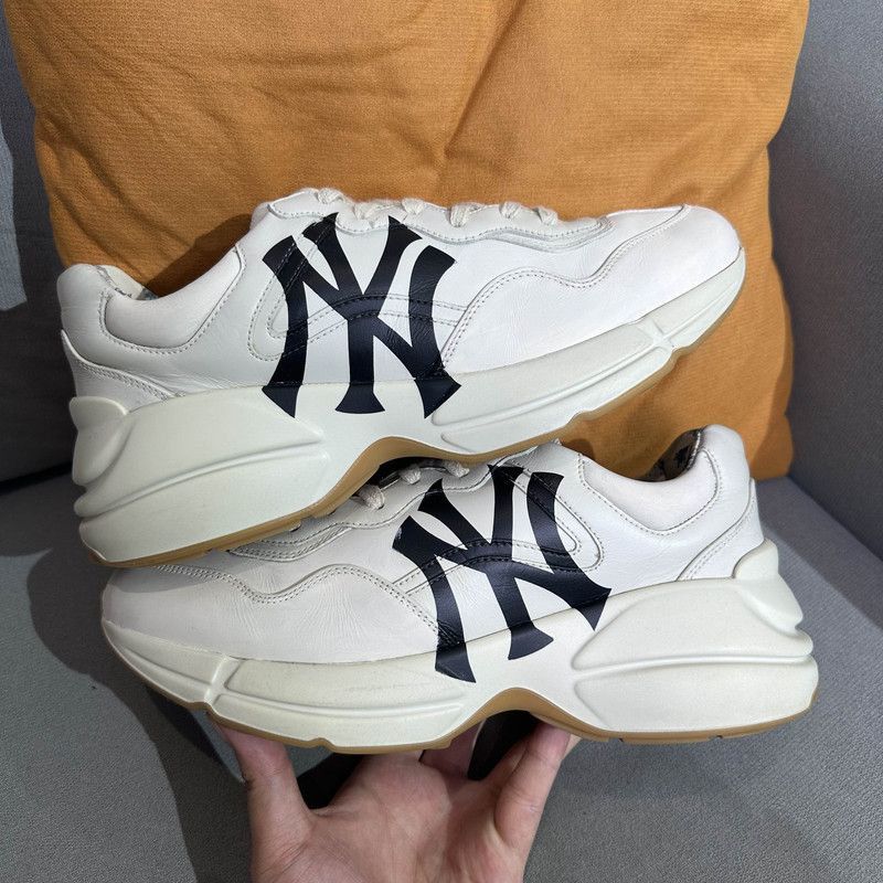 Gucci Gucci Rhyton Low-Top Sneakers in Beige - Size US 9.5 / EU 42-43 - 6 Thumbnail