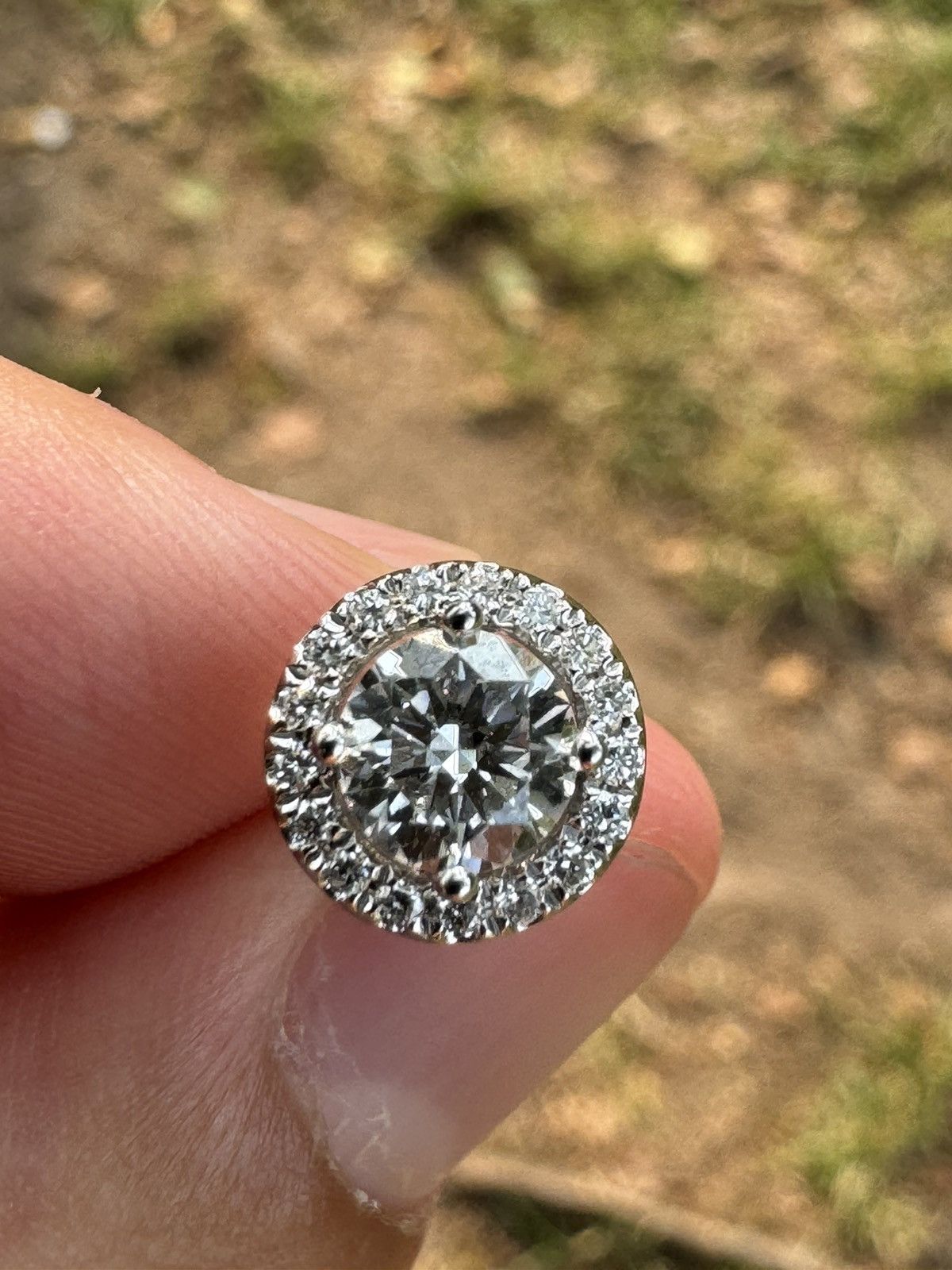 Other 18 Karat white gold earrings set with diamonds. Size ONE SIZE - 2 Thumbnail