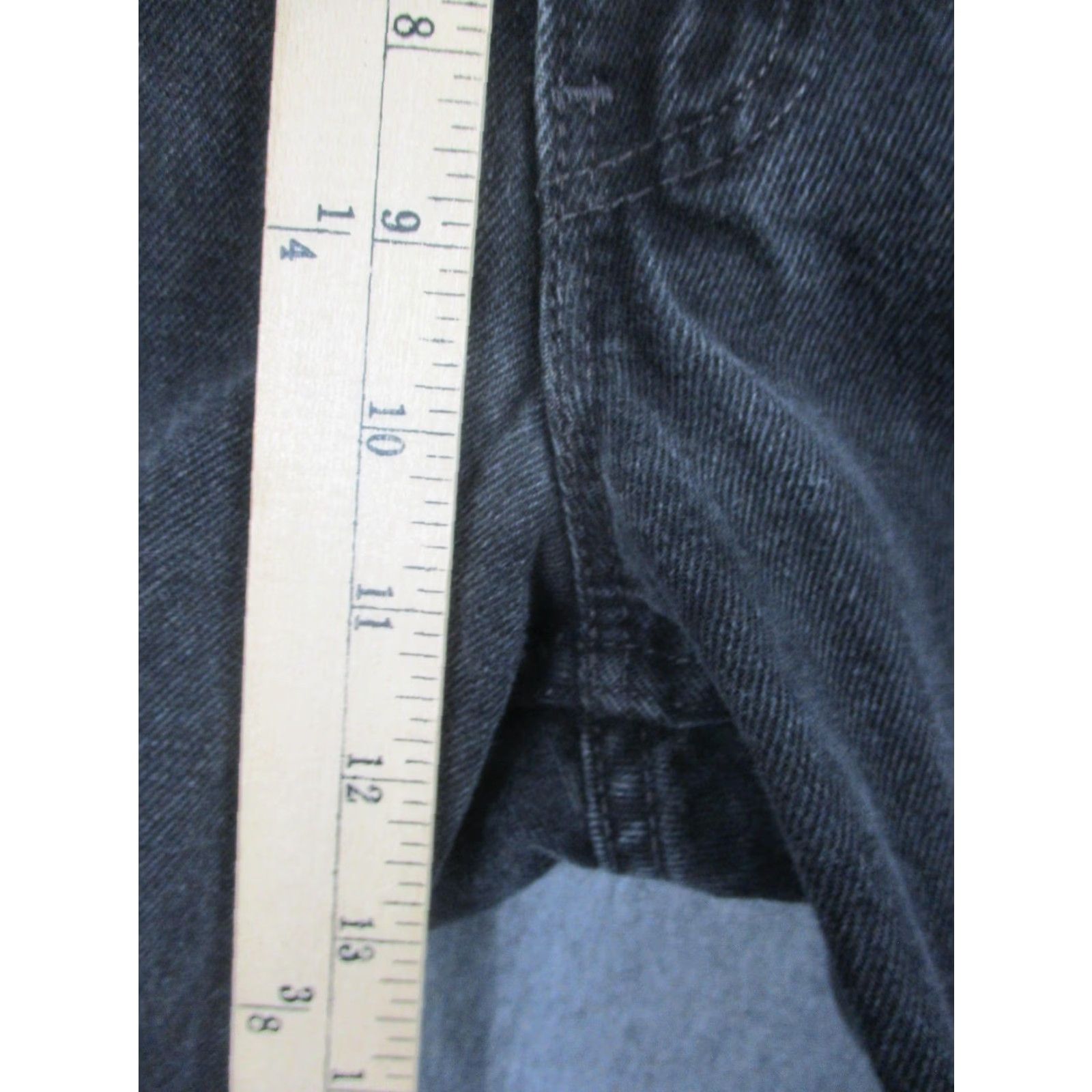 Levi's VINTAGE Levi's Jeans Mens 33x32 Gray Denim Loose Fit Tapered Made USA 90s Size US 33 - 4 Thumbnail
