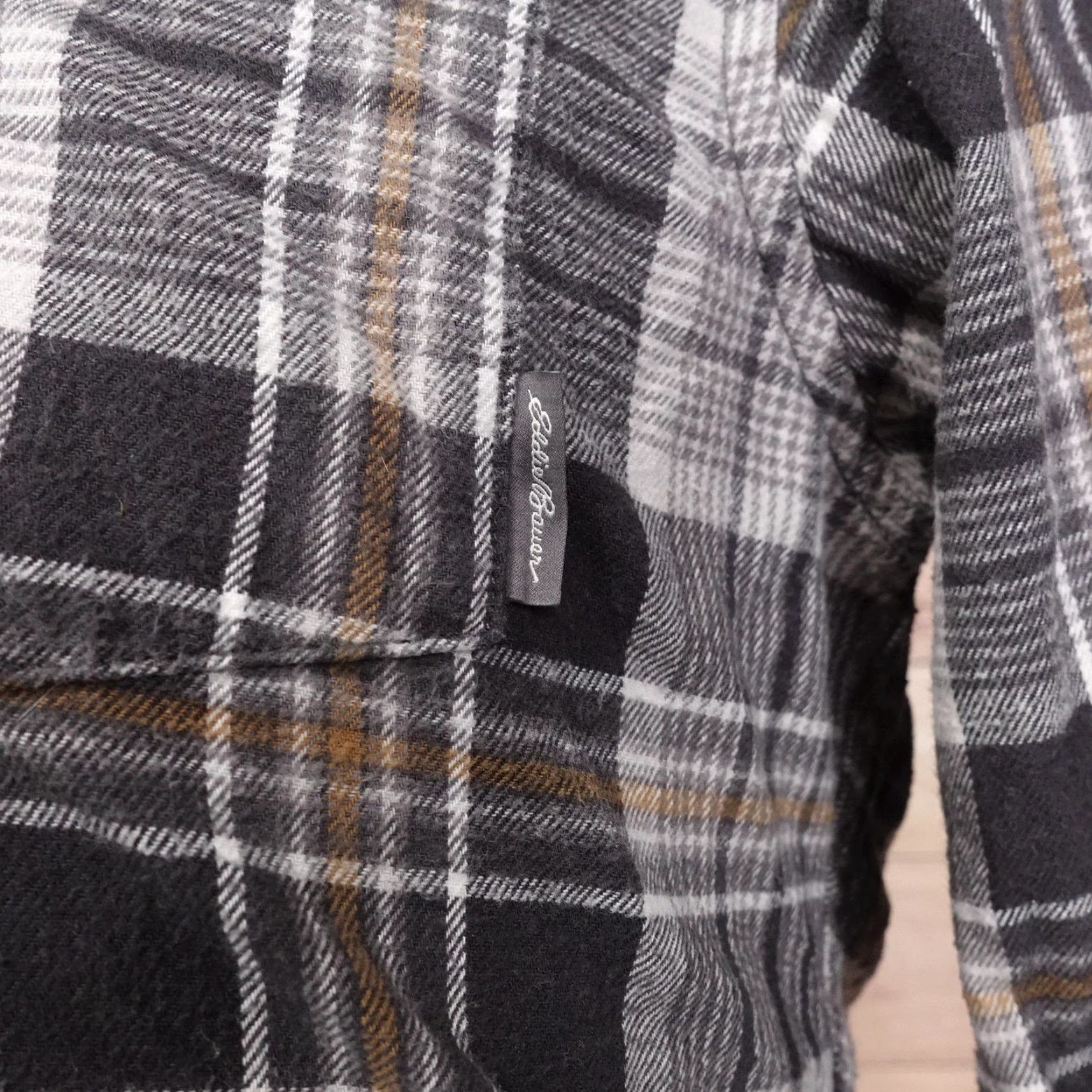 Eddie Bauer Eddie Bauer Men's Flannel Shirt Medium Gray Black Plaid Casual Long Sleeve Button-Down Size US M / EU 48-50 / 2 - 3 Thumbnail