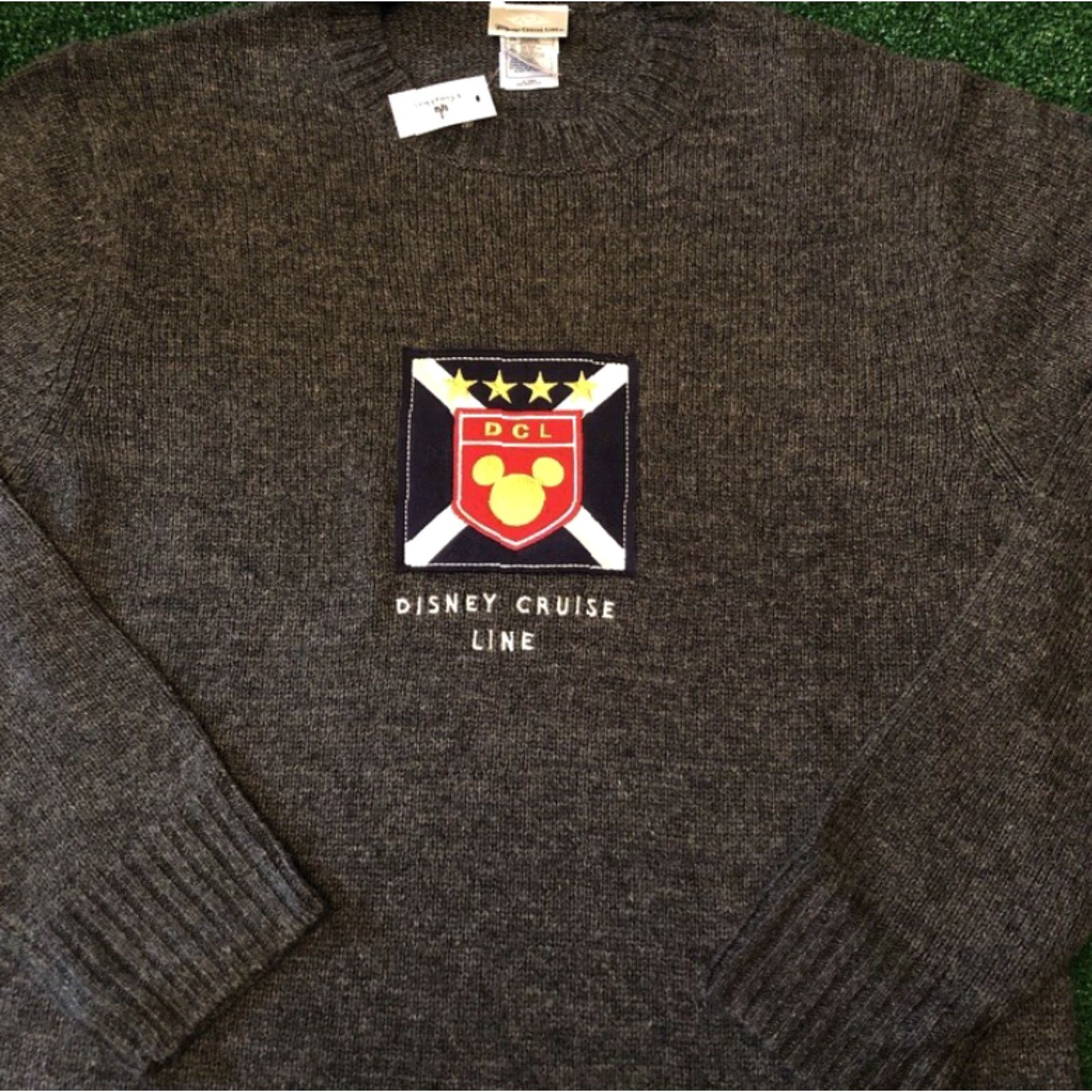 Disney VINTAGE Disney Cruise Line Crest Mickey Mouse Logo Knit Sweater L Men Gray 90s Pullover with Logo Size US L / EU 52-54 / 3 - 3 Thumbnail