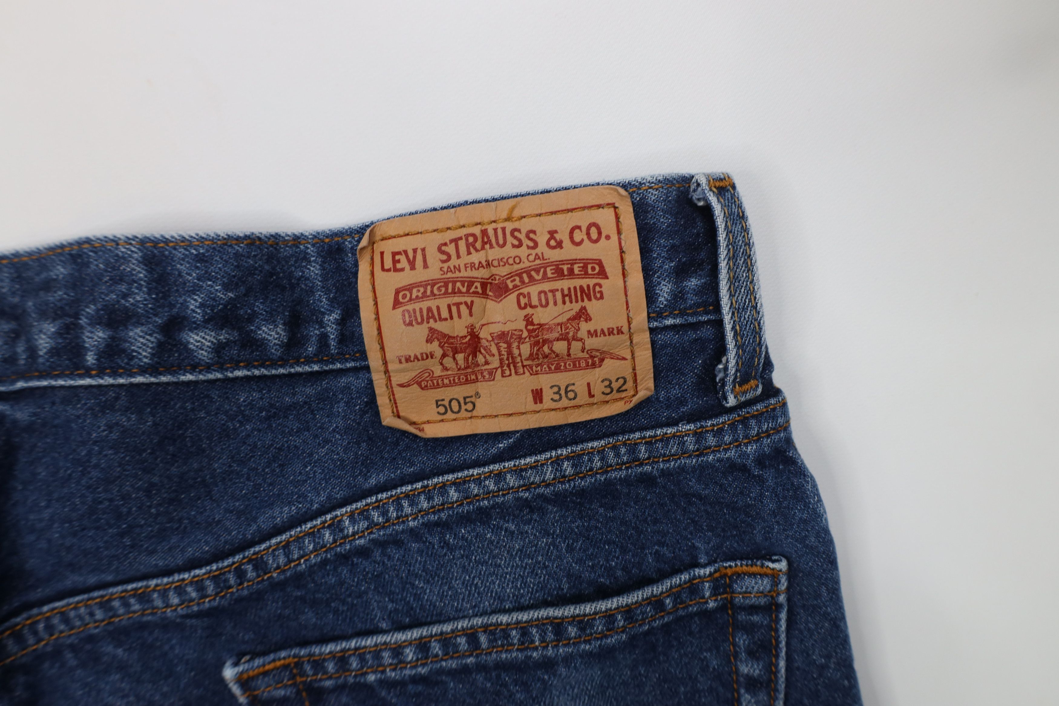 Levi's Vintage Y2K Levis 505 Regular Straight Leg Denim Jeans Blue Size US 36 / EU 52 - 14 Thumbnail