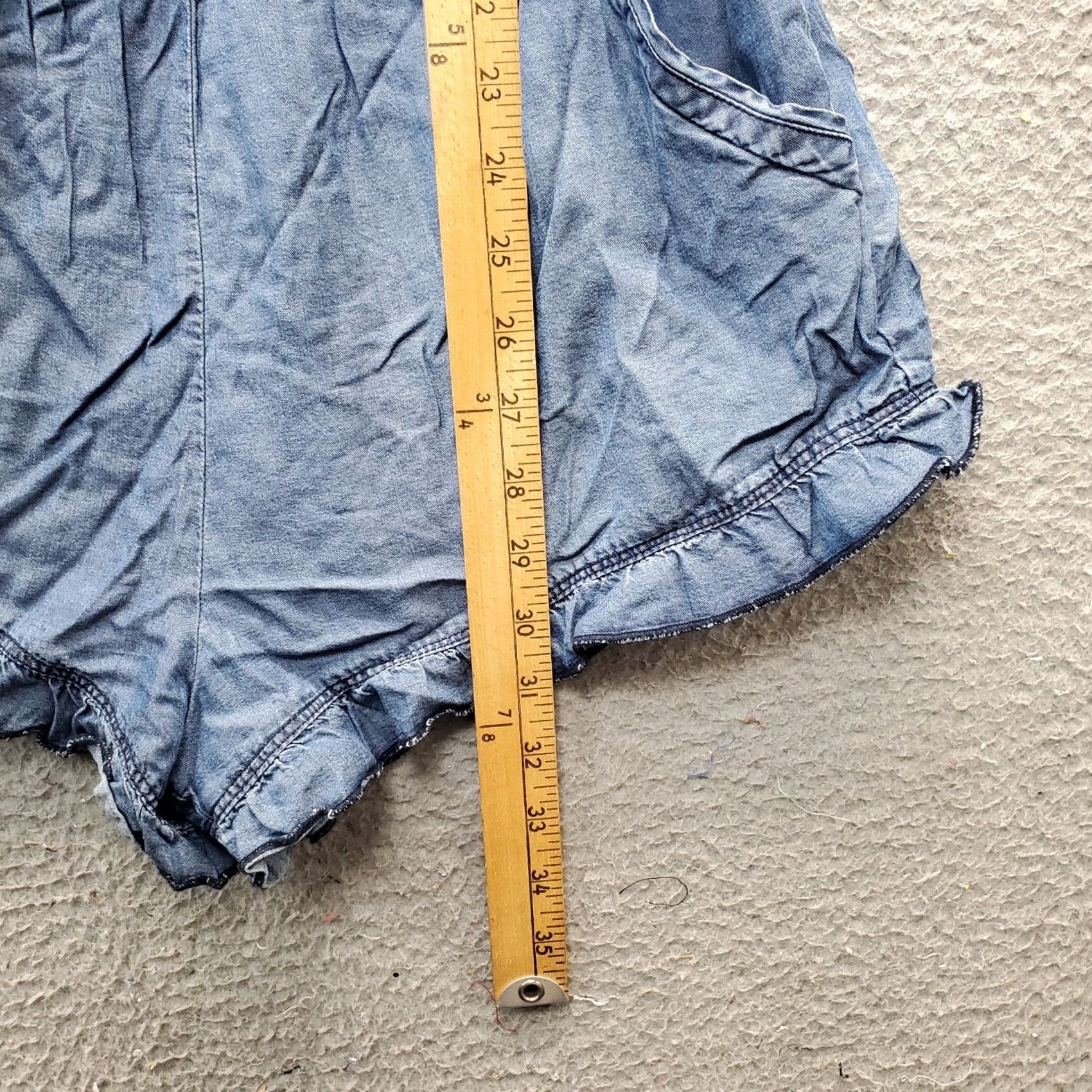 Vintage VINTAGE American Rag Cie Romper Shirt Womens Size M Blue Denim Off-The-Shoulder Sleeveless Size 32" / US 10 / IT 46 - 4 Thumbnail