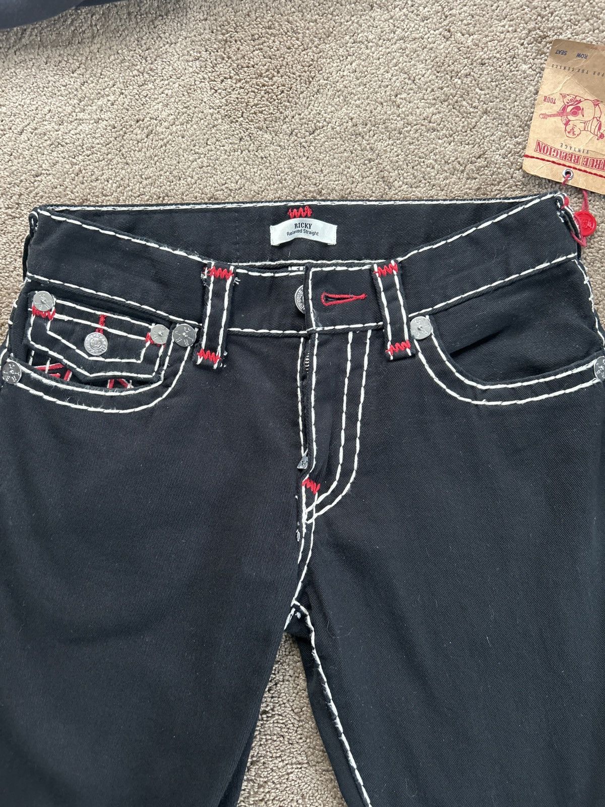 Designer × True Religion Very Rare Trues Ricky Straight black/red white stitching! Size US 30 / EU 46 - 5 Thumbnail