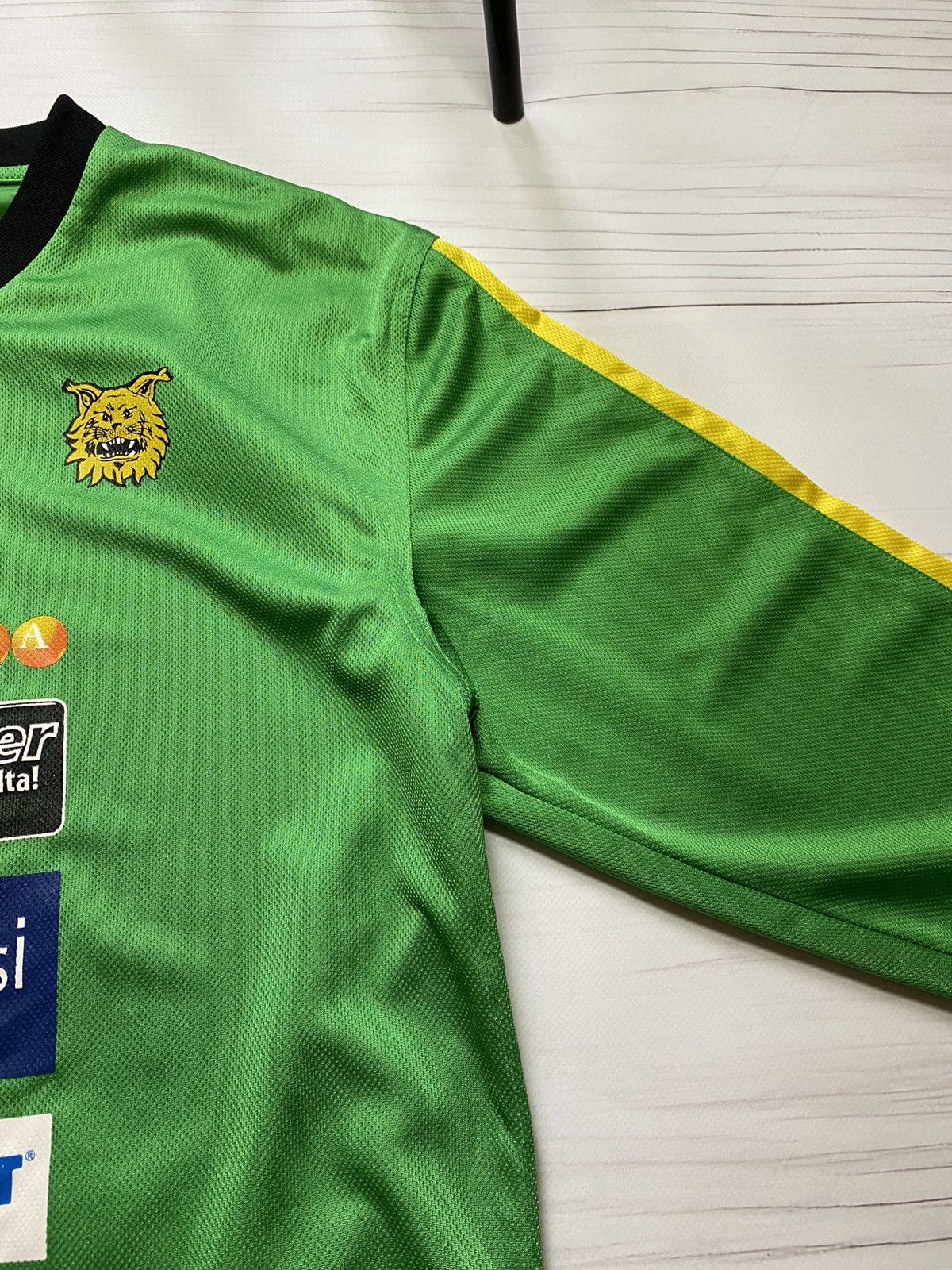Umbro Umbro Tampereen Ilves 2000/01 home Match Worn #9 longlsleeve Size US S / EU 44-46 / 1 - 11 Thumbnail