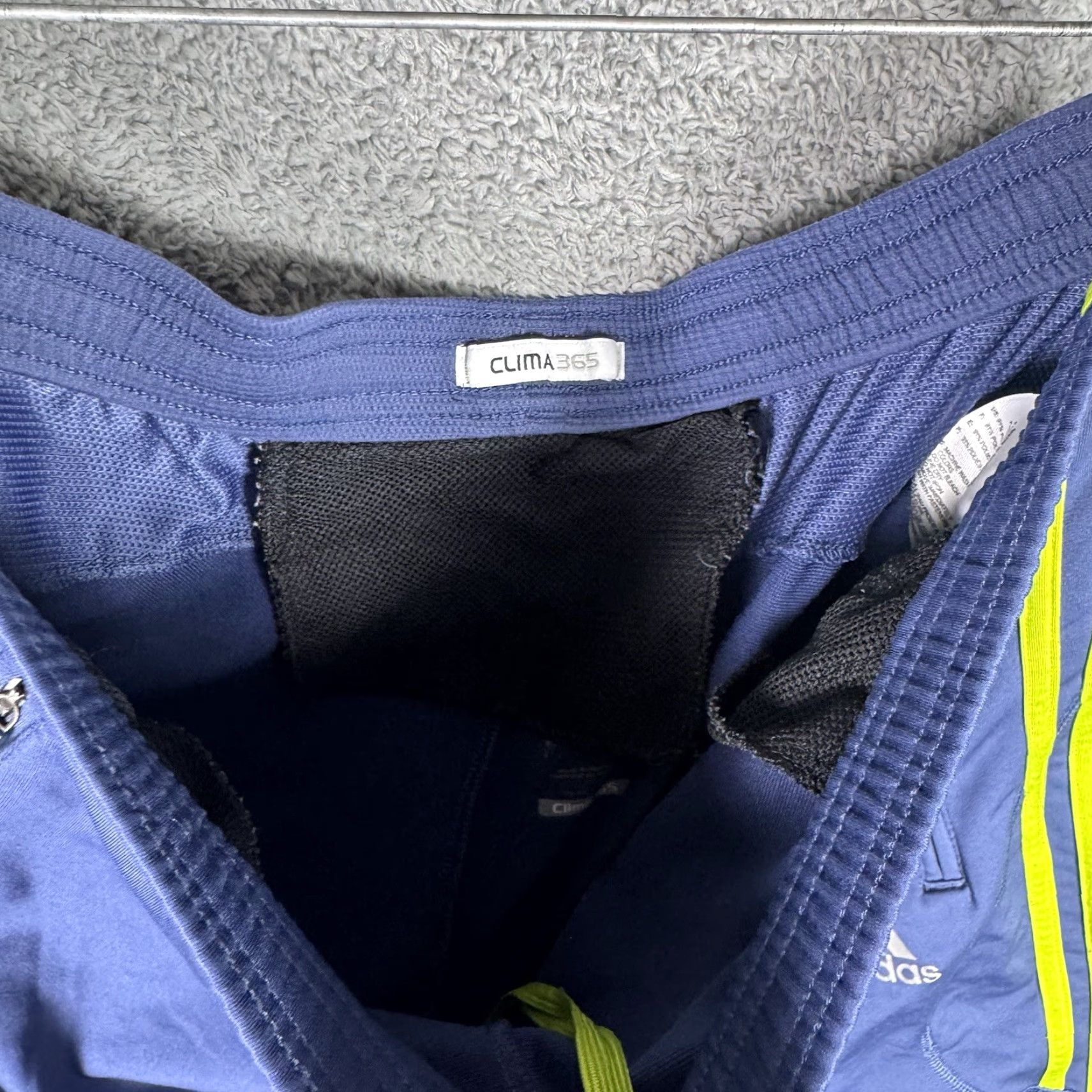 Adidas VINTAGE adidas Track Pants Mens L Baggy Y2K Streetwear Ankle Zip Neon Wide-Leg Size US 33 - 6 Thumbnail