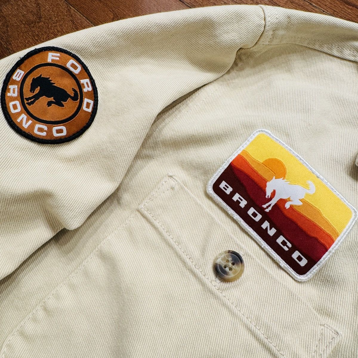 Ford Ford official Bronco Canvas Wappen Shirts Size US S / EU 44-46 / 1 - 5 Thumbnail