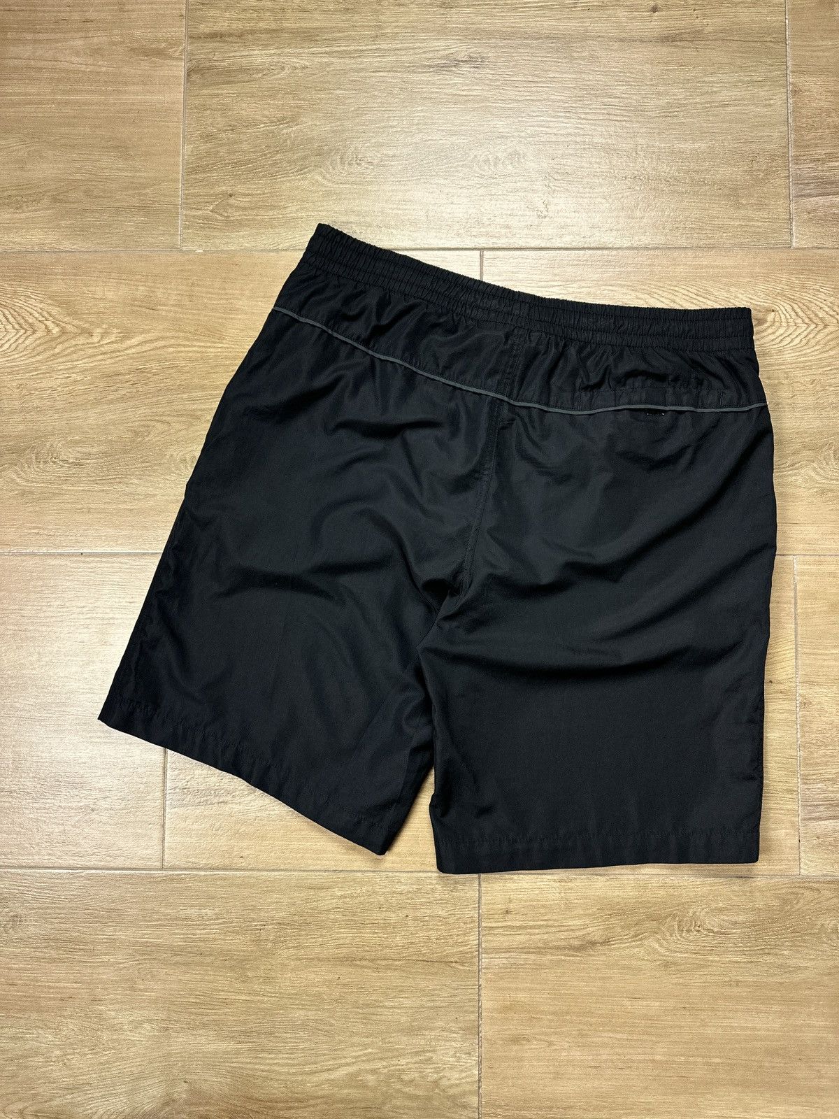 Nike × Vintage Vintage Y2K Nike Big Logo Nylon Shorts Size US 34 / EU 50 - 9 Thumbnail