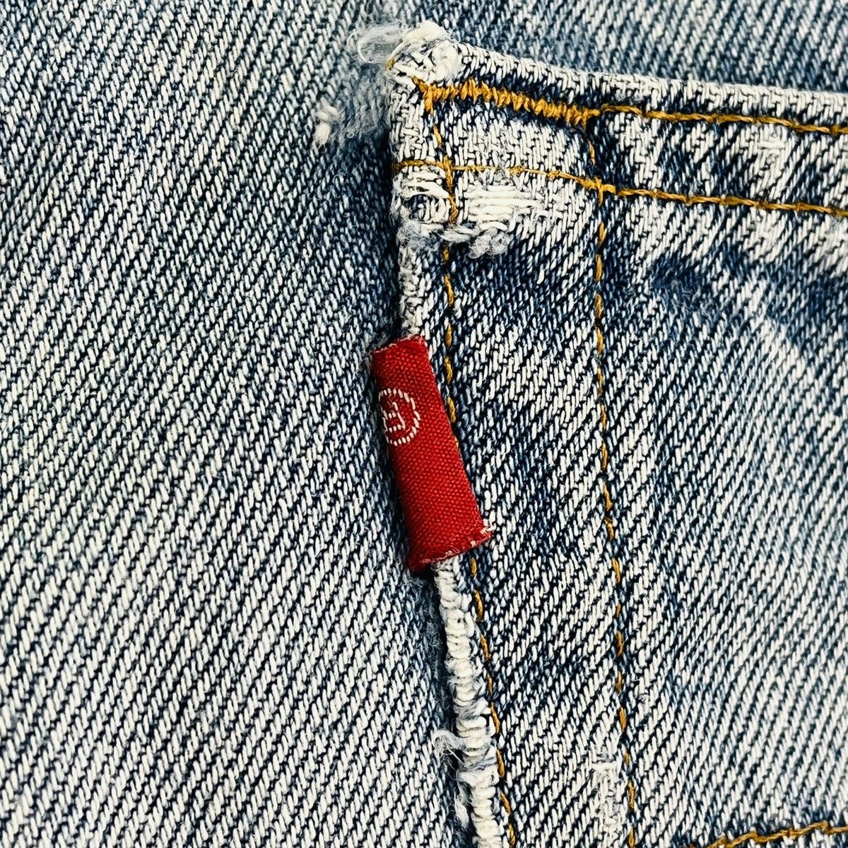 Levi's Vintage Clothing Distressed Levis 501 Vintage Denim Jeans Size US 30 / EU 46 - 14 Thumbnail