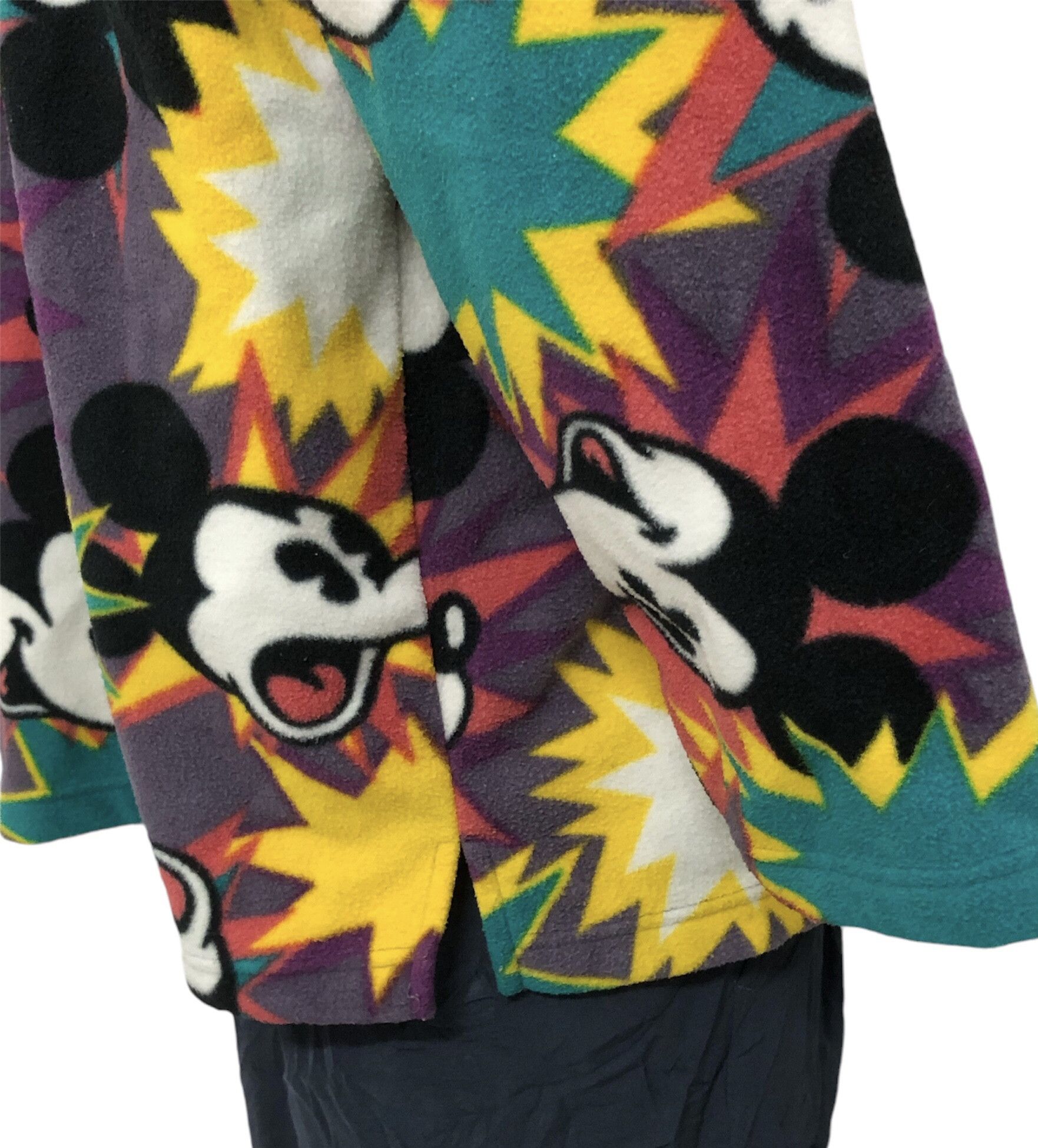 Disney × Mickey Mouse × Vintage Vintage Worn 90’s Tokyo Disneyland Printed Fleece Size US L / EU 52-54 / 3 - 3 Thumbnail