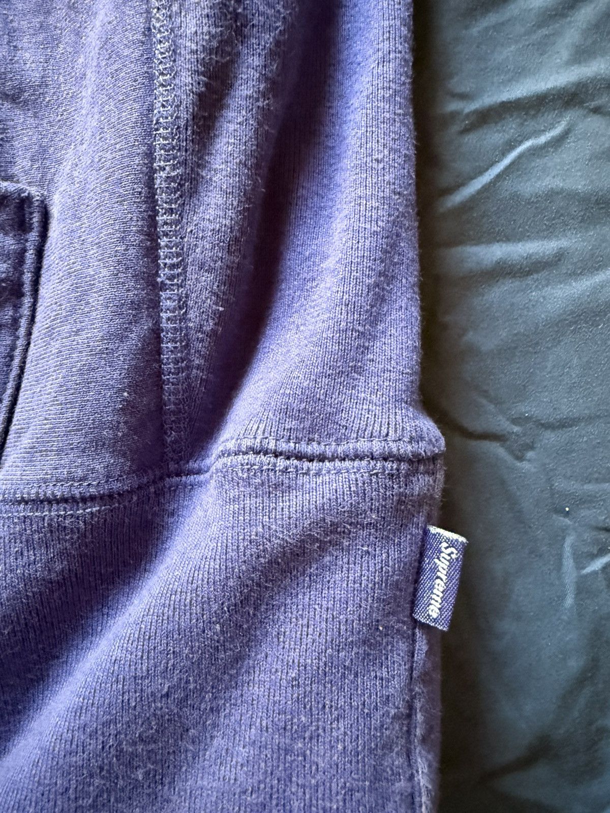 Supreme Supreme purple box logo 2021 Size US M / EU 48-50 / 2 - 4 Thumbnail
