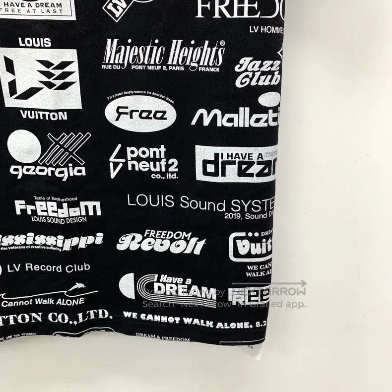 Louis Vuitton Louis Vuitton Black letter logo printed cotton crewneck T- Size US L / EU 52-54 / 3 - 4 Thumbnail