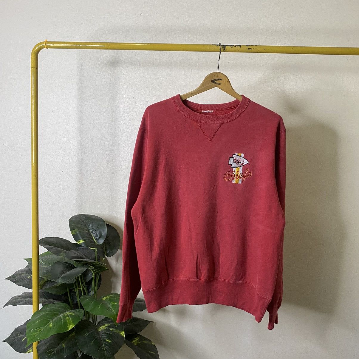 NFL 1990s Kansas City Chiefs NFL Small Logo Crewneck Size US L / EU 52-54 / 3 - 1 Thumbnail