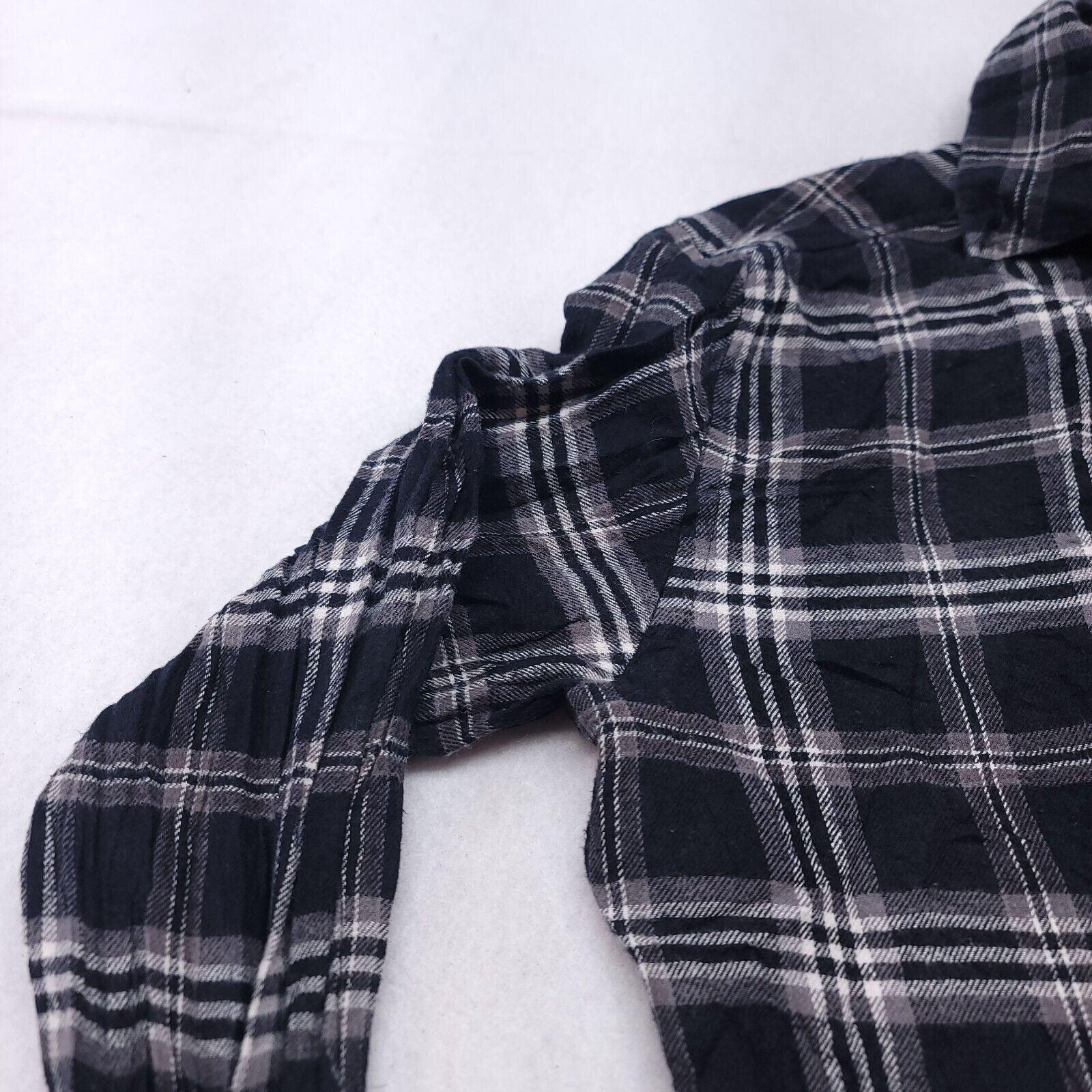 Croft & Barrow Croft & Barrow Windowpane Flannel Shirt Mens Size M Black Size US M / EU 48-50 / 2 - 4 Thumbnail