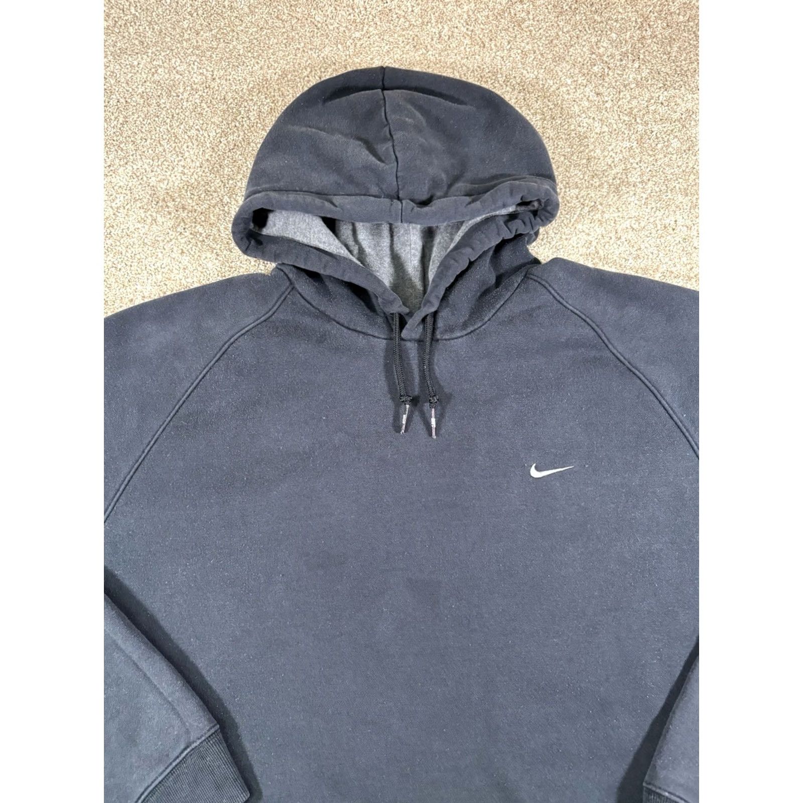 Nike VINTAGE Nike Swoosh Pullover Hoodie Sweatshirt Black Grey • Men’s Size XXL Hoodie Nike Air 90s Sports USA Mens Size US XXL / EU 58 / 5 - 2 Thumbnail