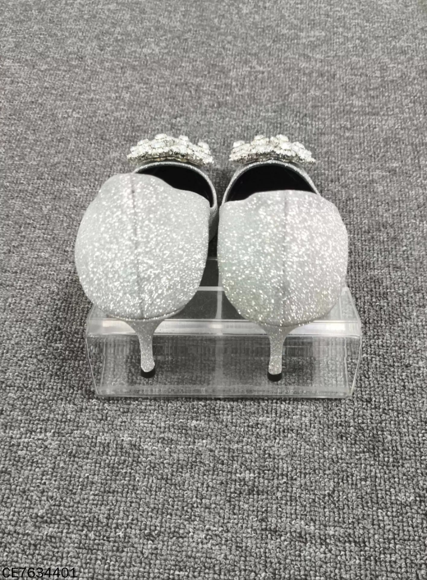Roger Vivier Roger Vivier Rhinestone Buckle Glitter Heels 39.5 Size US 9 / IT 39 - 5 Thumbnail