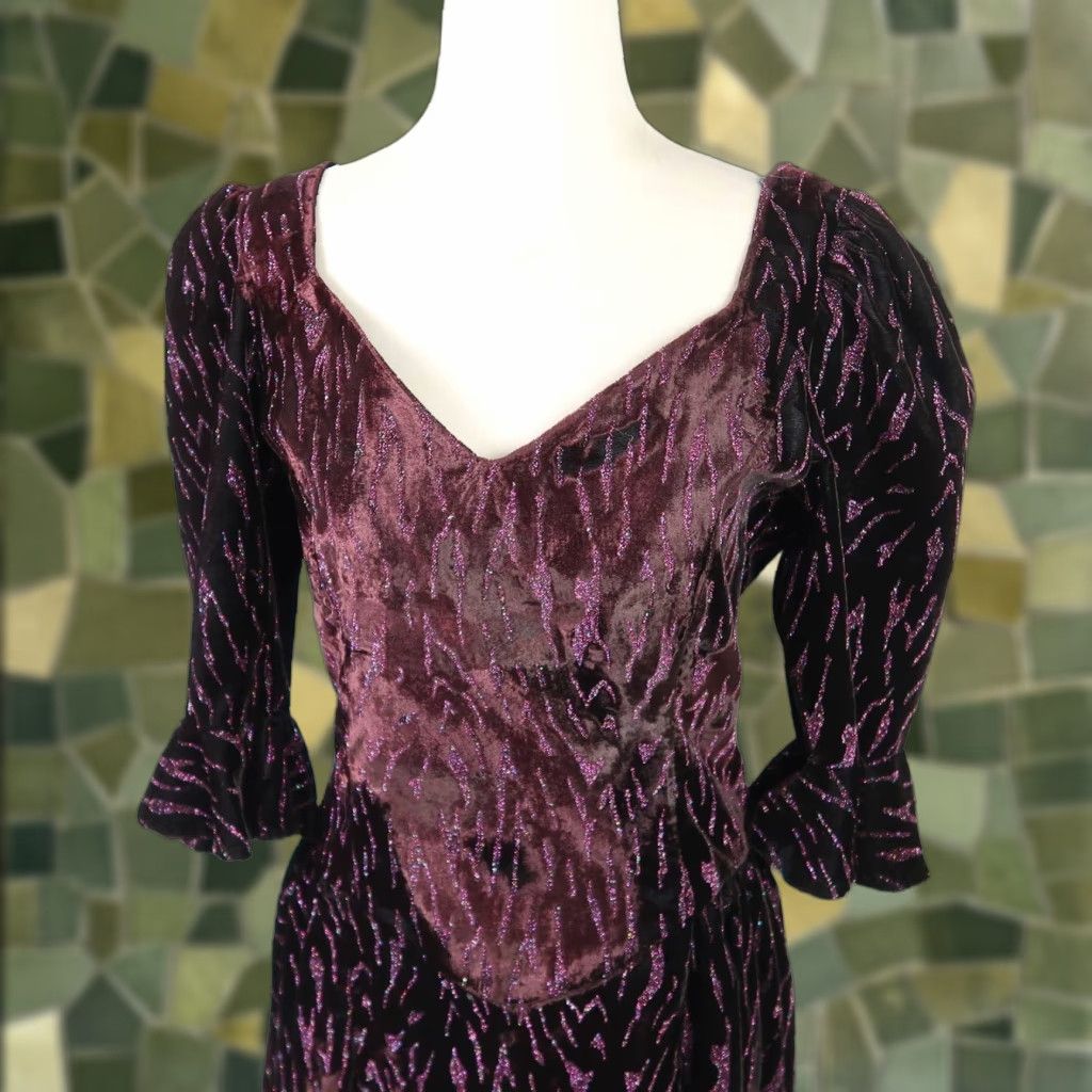 Velvet VINTAGE 80s plum purple velvet glitter midi prom party dress S Dress Girls 1980s Glam Rock Tea Size S / US 4 / IT 40 - 1 Thumbnail