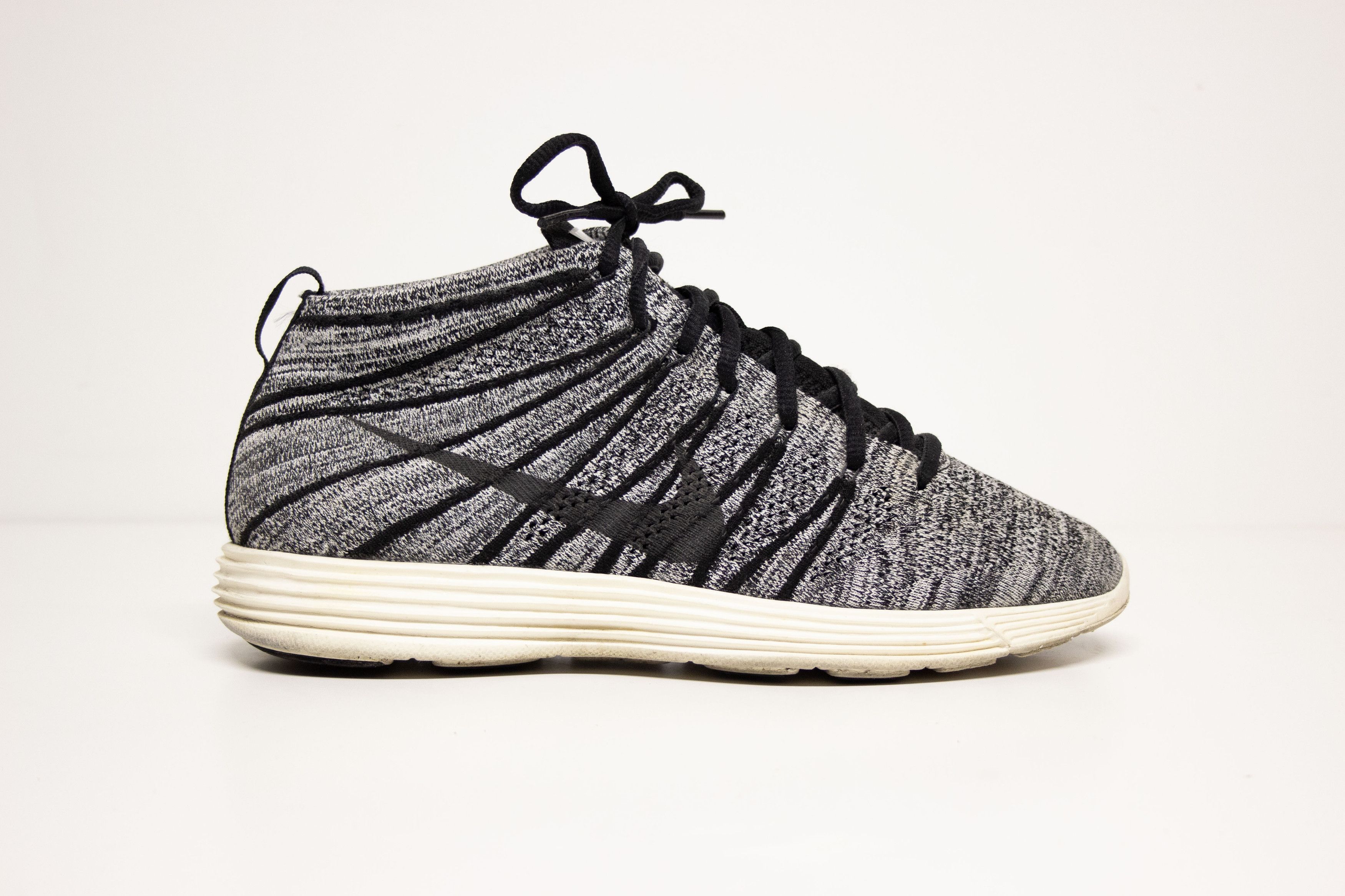 Nike Nike Lunar Flyknit Chukka sz 8.5 | Black White Sail Oreo Size US 8.5 / EU 41-42 - 3 Thumbnail