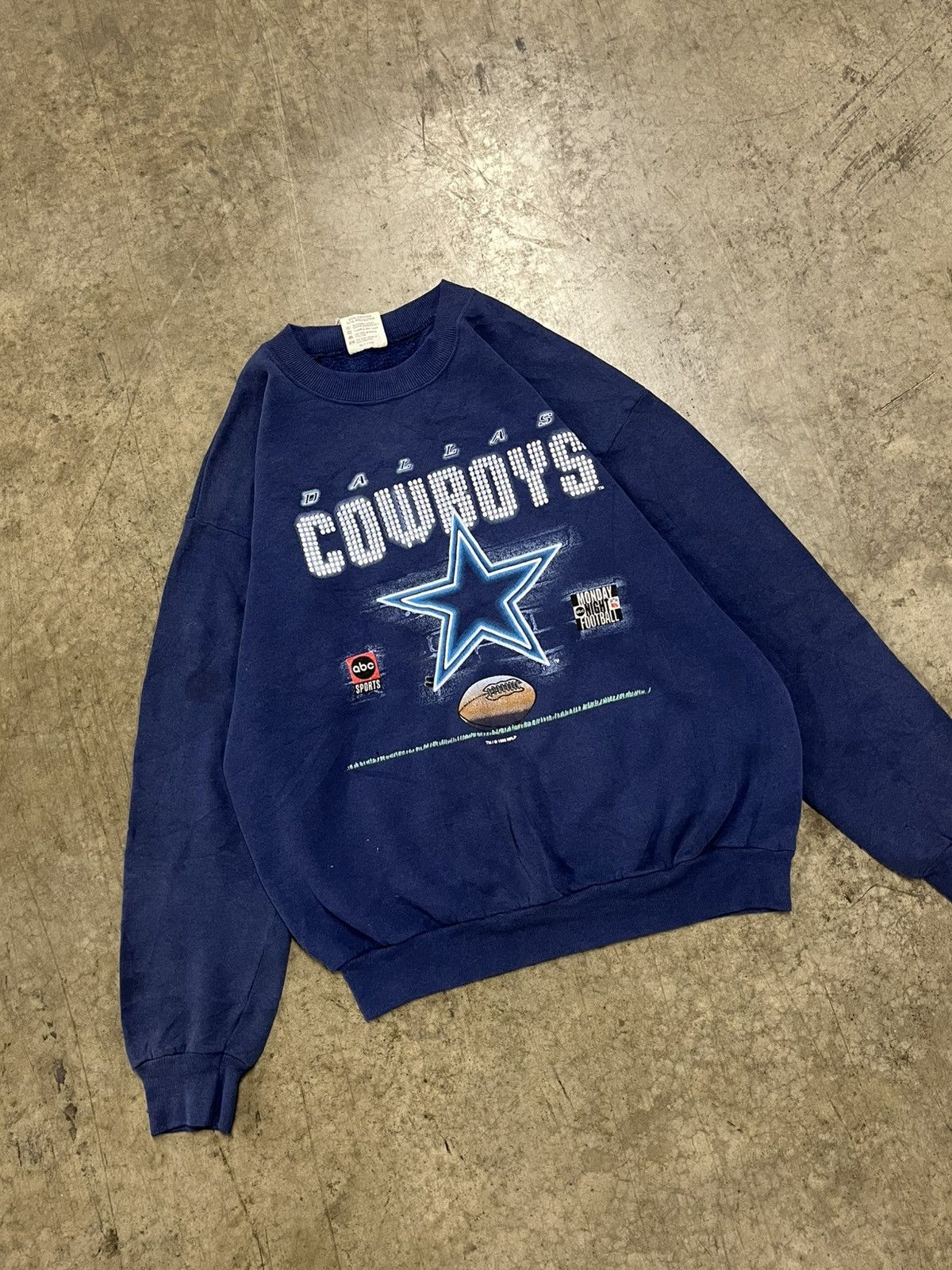 Vintage Vintage Dallas cowboys 90s crewneck rare hype streetwear Size US L / EU 52-54 / 3 - 3 Thumbnail
