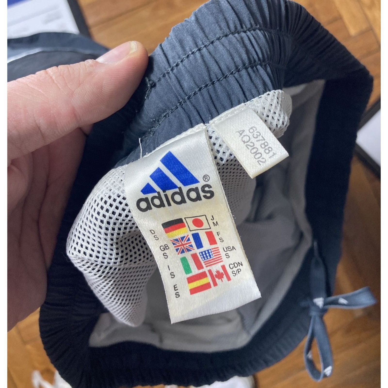 Adidas × Vintage 90s Vintage Adidas Big Logo Nylon Shorts Size US 32 / EU 48 - 5 Thumbnail