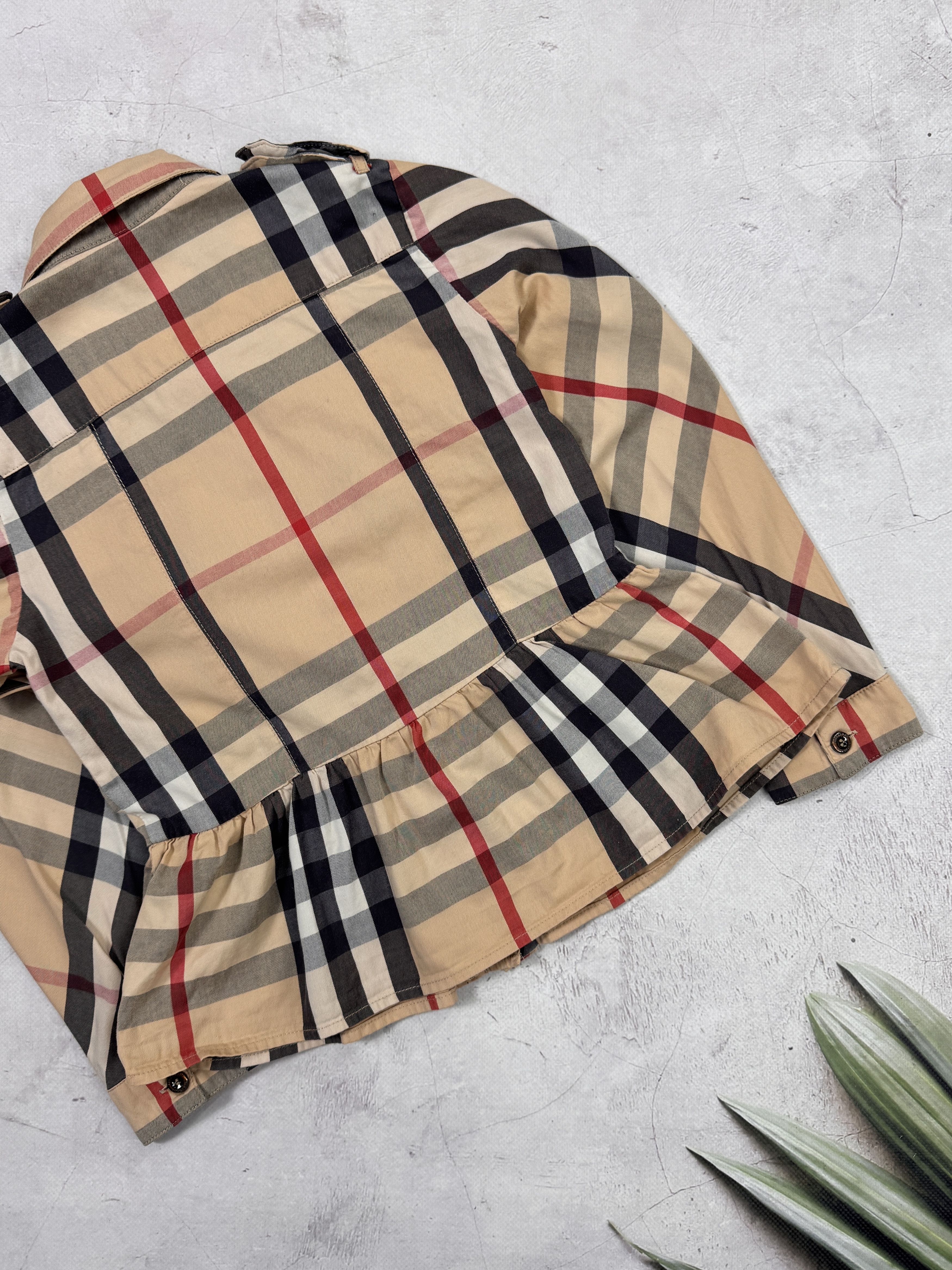 Burberry Burberry Shirt Nova Check Pattern Long Sleeve Girls Kids Size US XXS / EU 40 - 17 Thumbnail