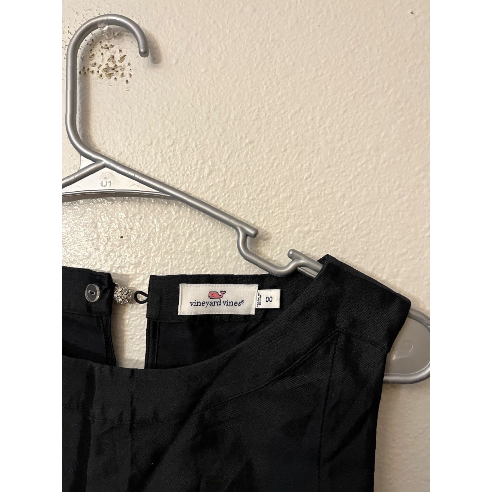 Vineyard Vines Vineyard Vines Blouse shirt Black 00 Cotton/Silk Blend Sleeveless Round Neck Zip Regular Womens Clothing Casual Party/Cocktail Vintage style Size XXS / US 00 / IT 34 - 2 Thumbnail