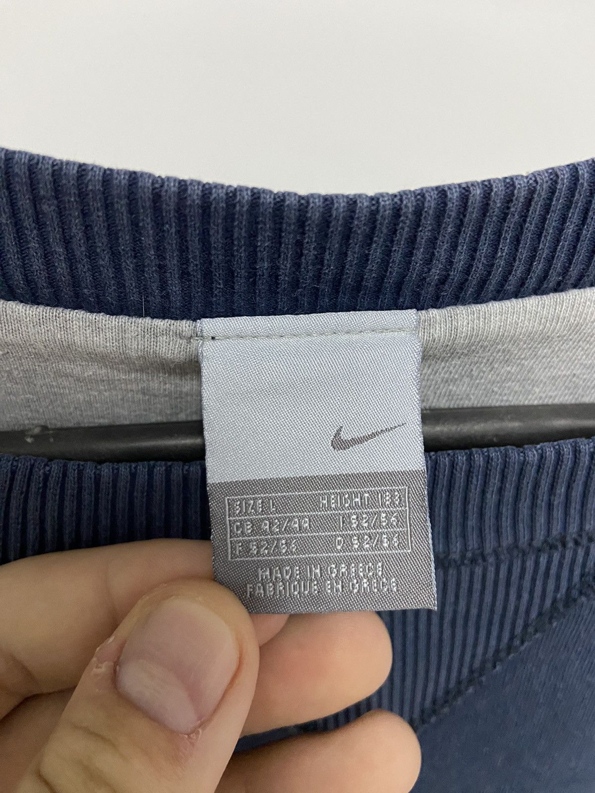 Nike × Vintage Nike Sweatshirt Small Swoosh Logo Vintage Y2K 90s Size US L / EU 52-54 / 3 - 5 Thumbnail