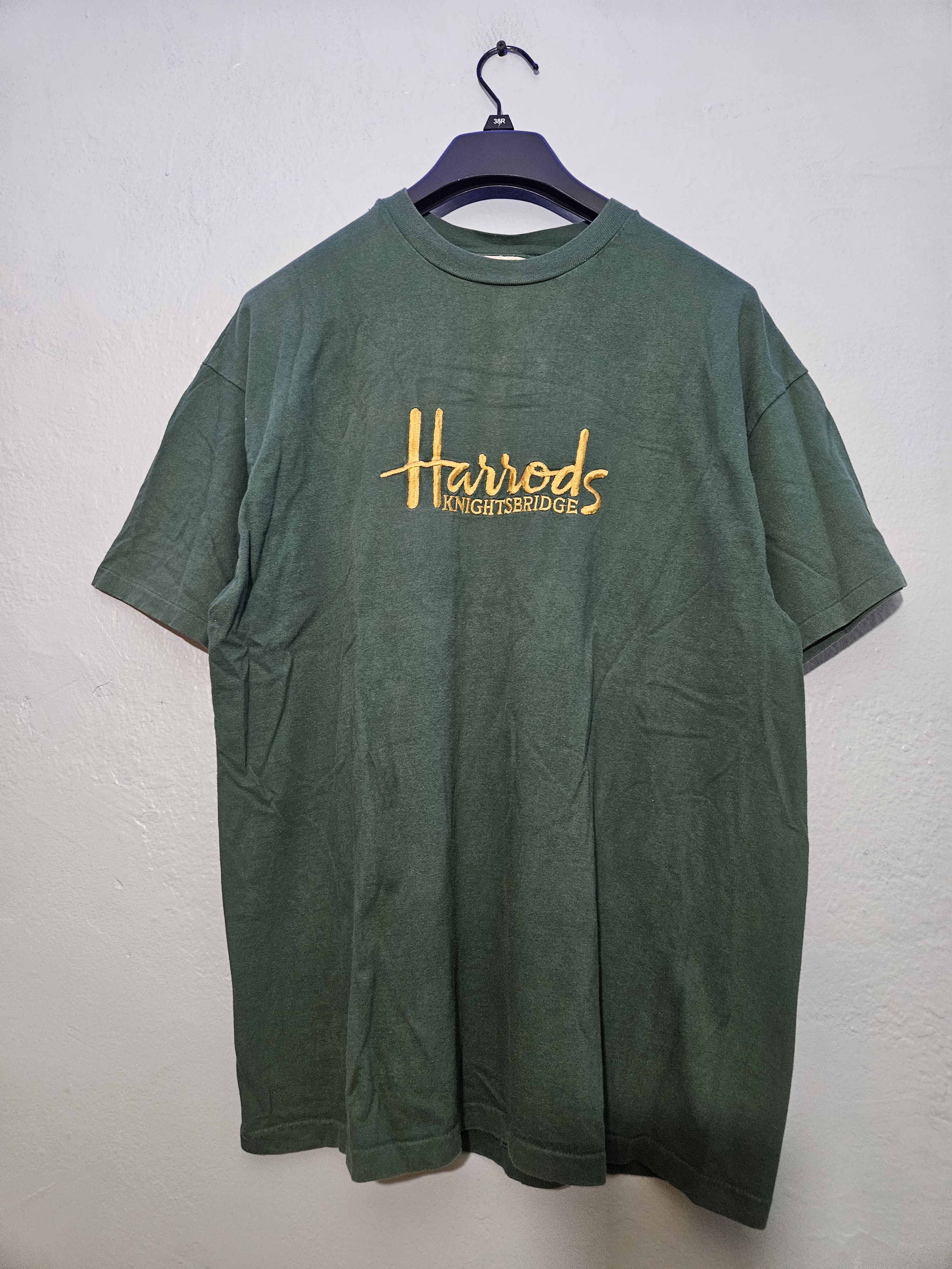 Harrods Embroidered Logo Green Knightsbridge T Shirts Size US XL / EU 56 / 4 - 1 Thumbnail