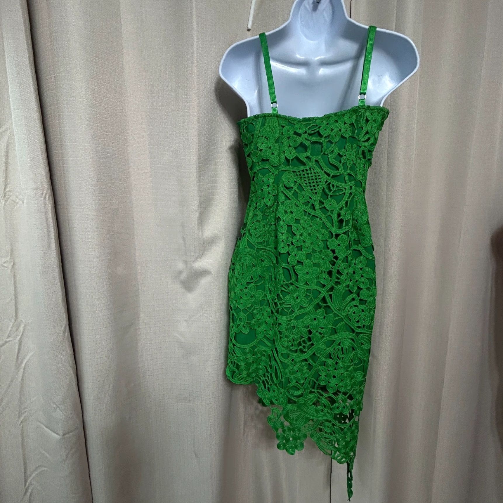 Adelyn Rae Dress Women Sleeveless Knit Lace Crochet Asymmetrical Hem Green  XS NWT Party Cocktail Knee