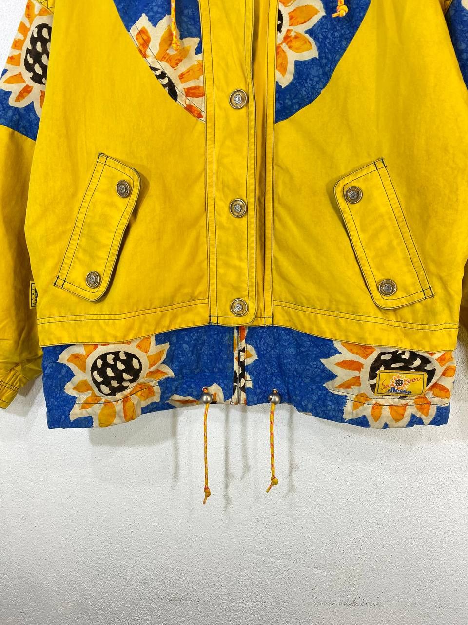 Ellesse vintage ellesse sunflower jacket very nice design Size US L / EU 52-54 / 3 - 3 Thumbnail