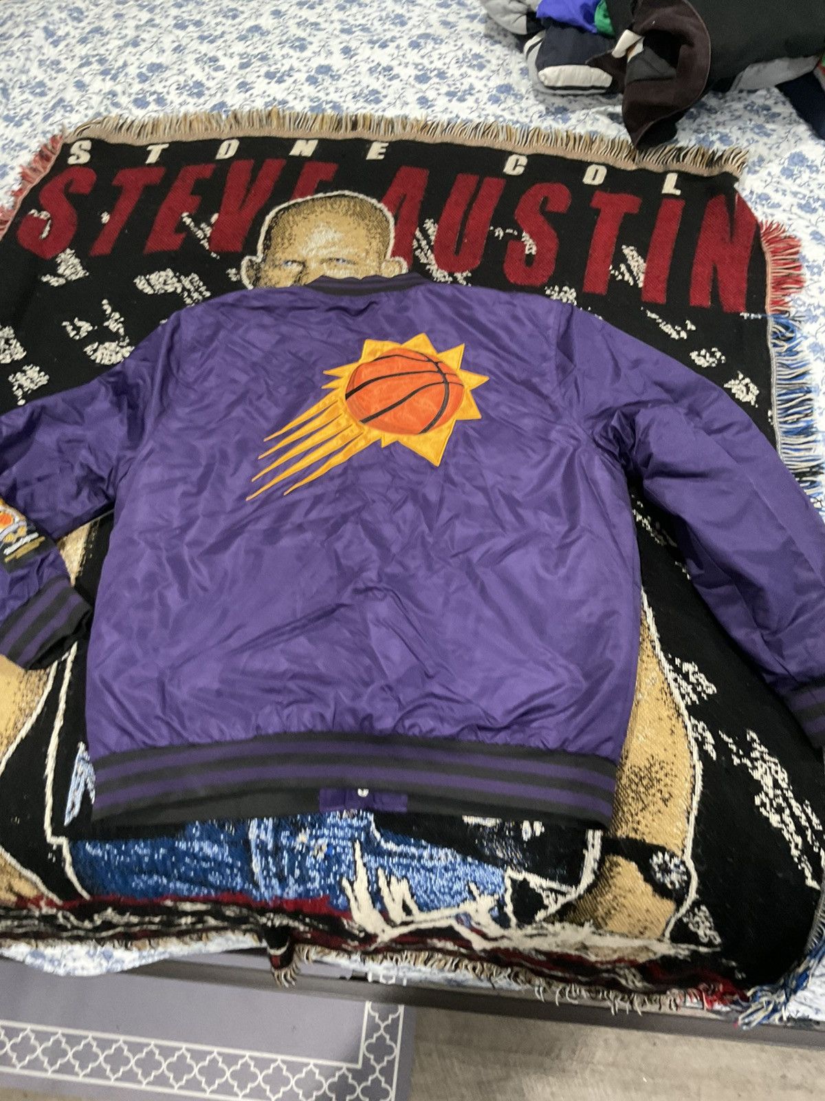 NBA NBA Phoenix Suns bomber jacket size large nwt Size US L / EU 52-54 / 3 - 6 Thumbnail
