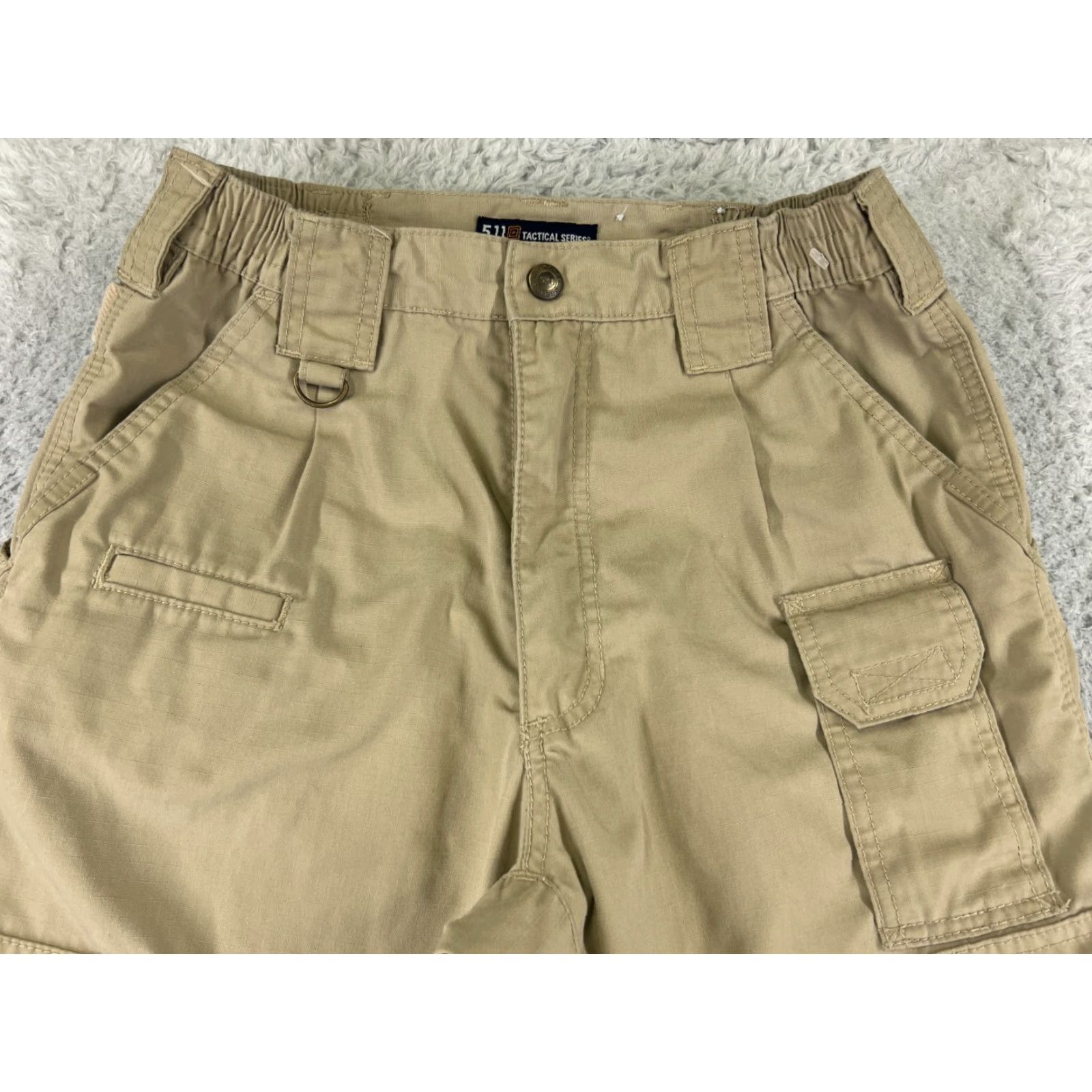 Vintage 5.11 Tactical Pants Mens 28 Beige Khaki Cargo Rip Stop TAC-143 First Responder Cargo Pants Mens 28 Beige Wide 5.11 Tactical Size US 28 / EU 44 - 4 Thumbnail