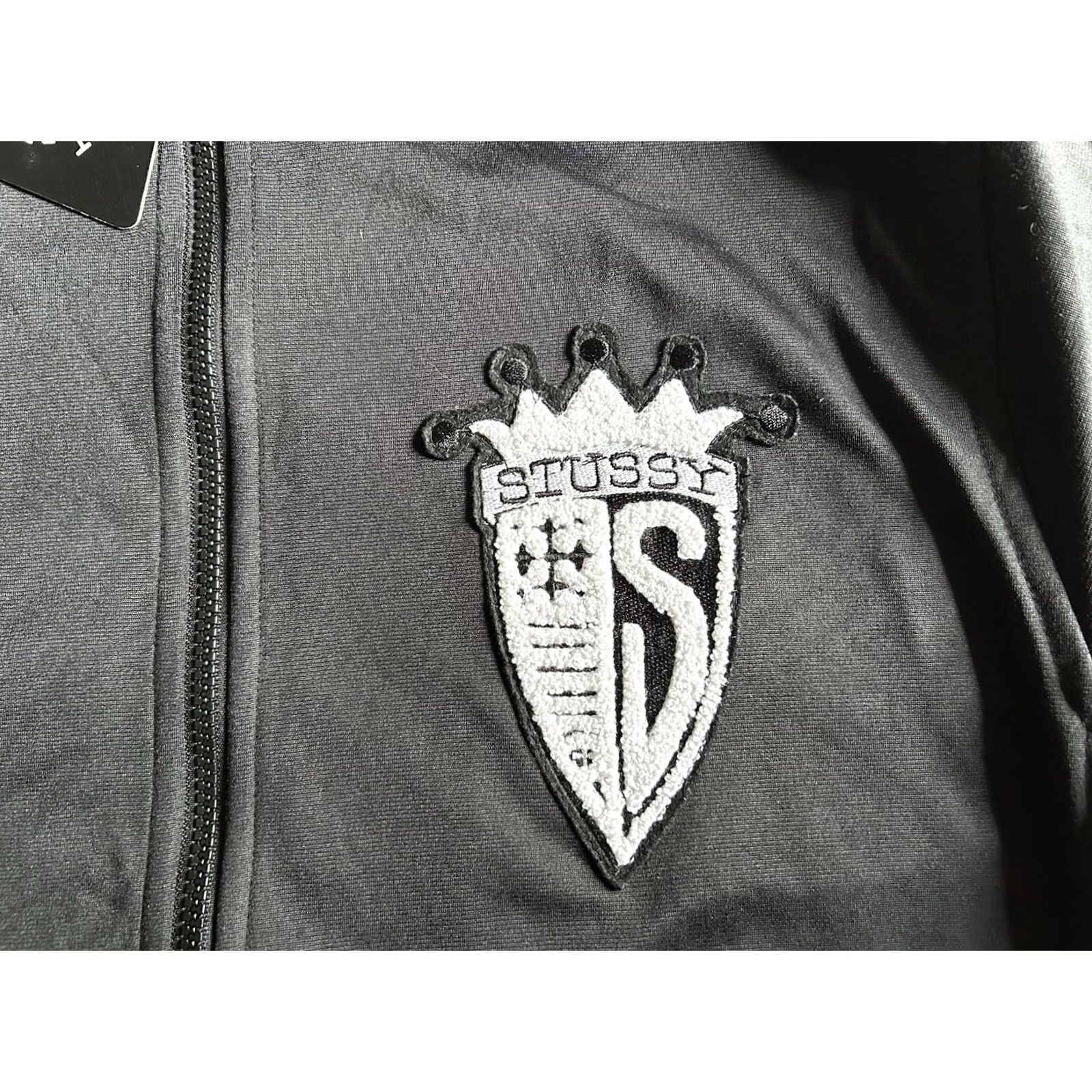Vintage VINTAGE Stussy Gear Track Jacket Full Zip Men’s Size XL Y2K Crest Black Size US XL / EU 56 / 4 - 3 Thumbnail