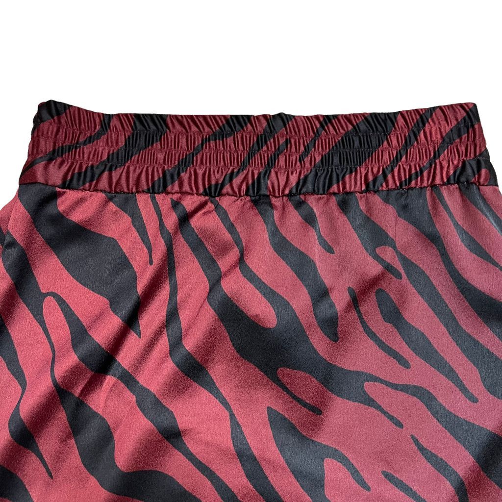 Zara NWT Zara Animal print pencil skirt Maroon Size 28" / US 6 / IT 42 - 9 Thumbnail