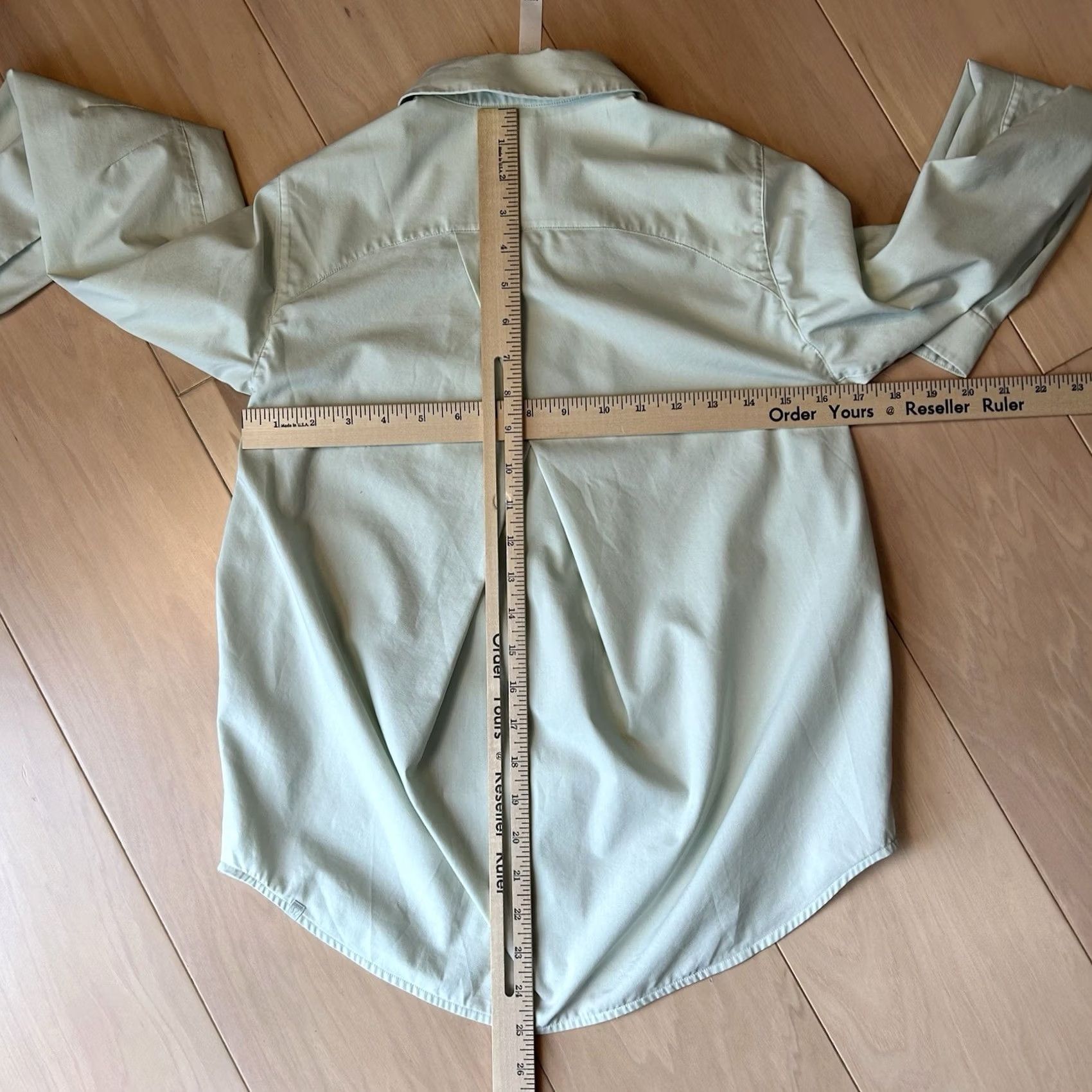 Lululemon Lululemon Full Day Ahead Shirt Women’s 2 Green Long Sleeve Button Up Size XS / US 0-2 / IT 36-38 - 4 Thumbnail