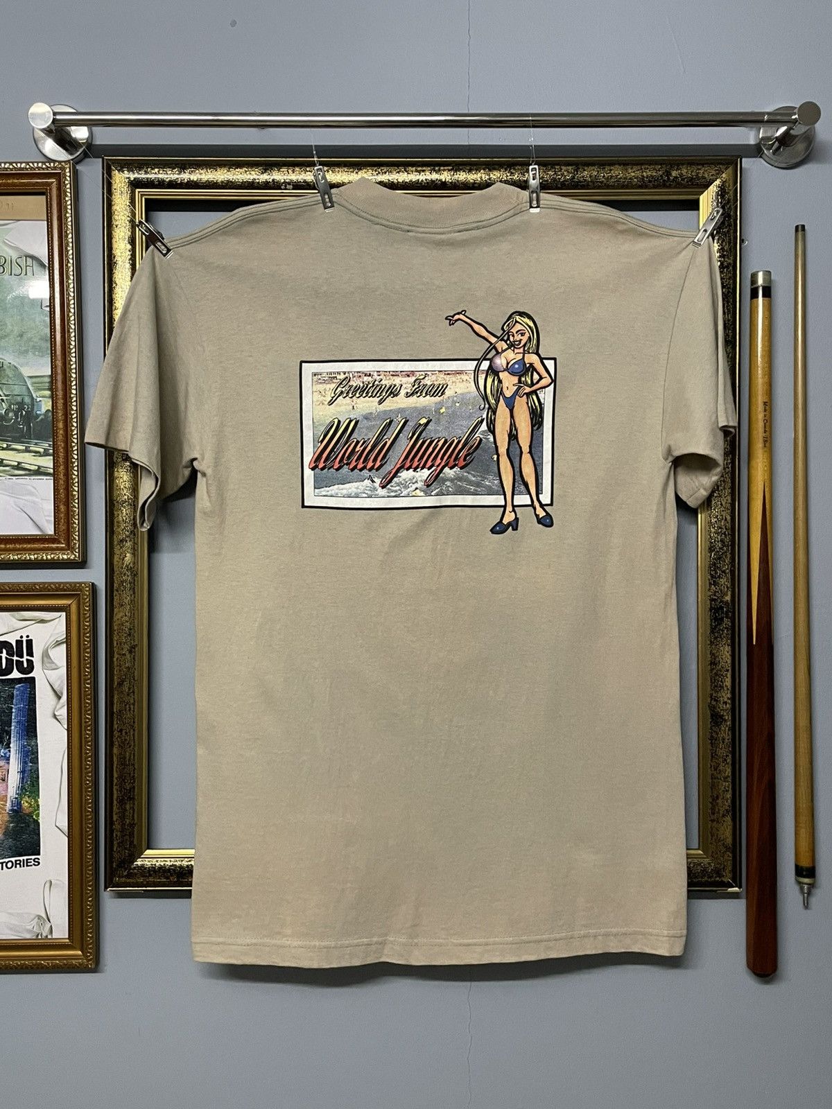 Vintage Vintage 1990s World Jungle Iconic Art Graphic Girl Surfing Size US M / EU 48-50 / 2 - 1 Thumbnail