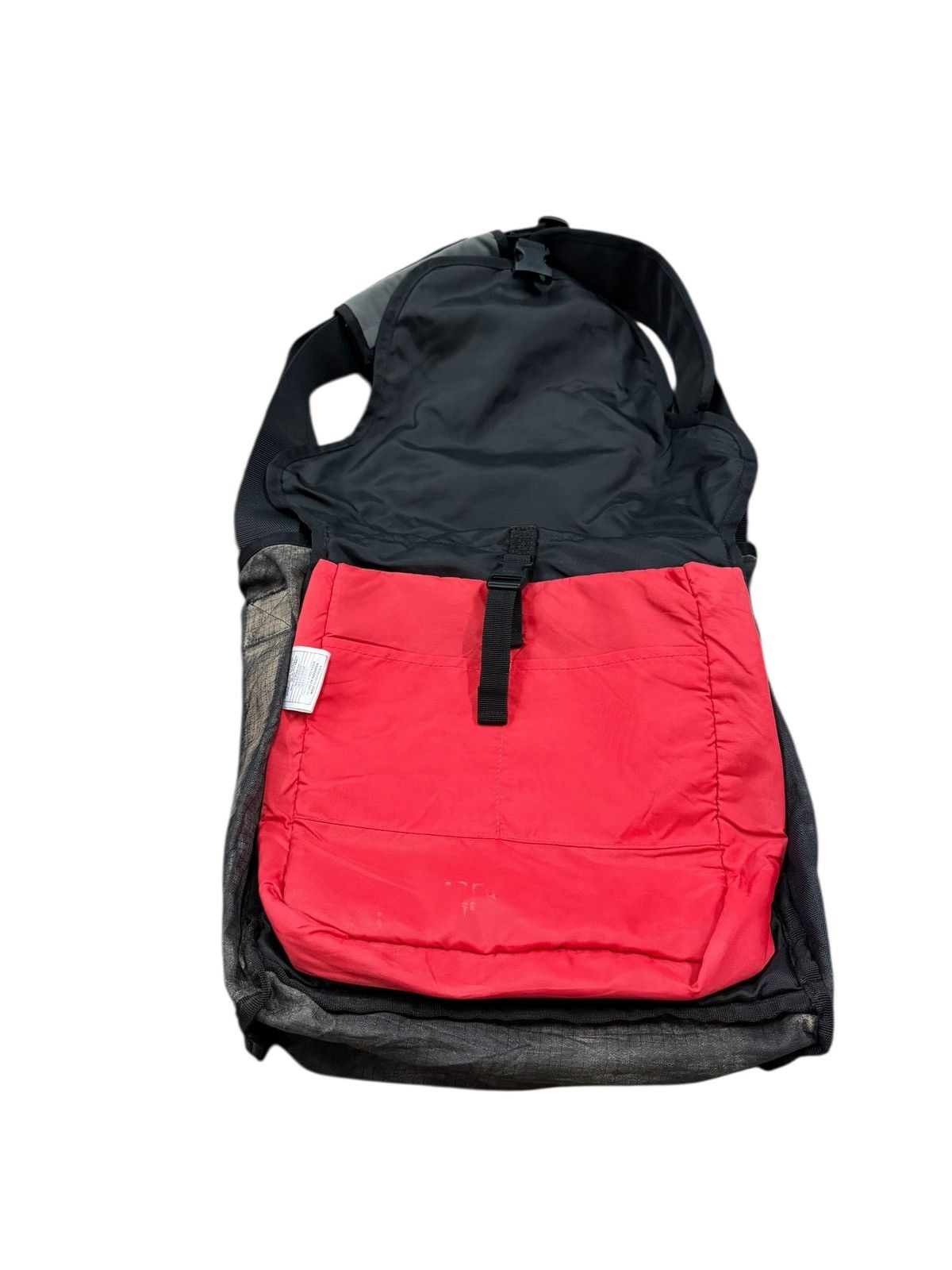 Vintage VINTAGE NIKE ACG MASSENGER BAG Size ONE SIZE - 13 Thumbnail