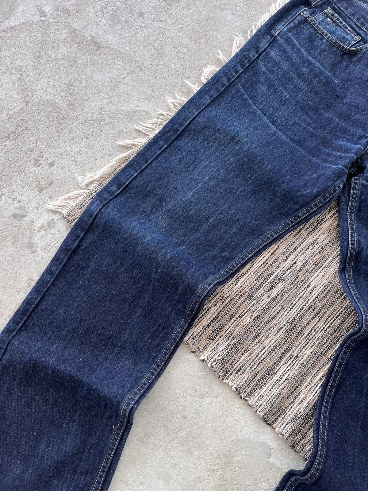 Tommy Hilfiger 00s Vintage Tommy Hilfiger Denim Jeans Navy Pants straigh Size US 34 / EU 50 - 5 Thumbnail